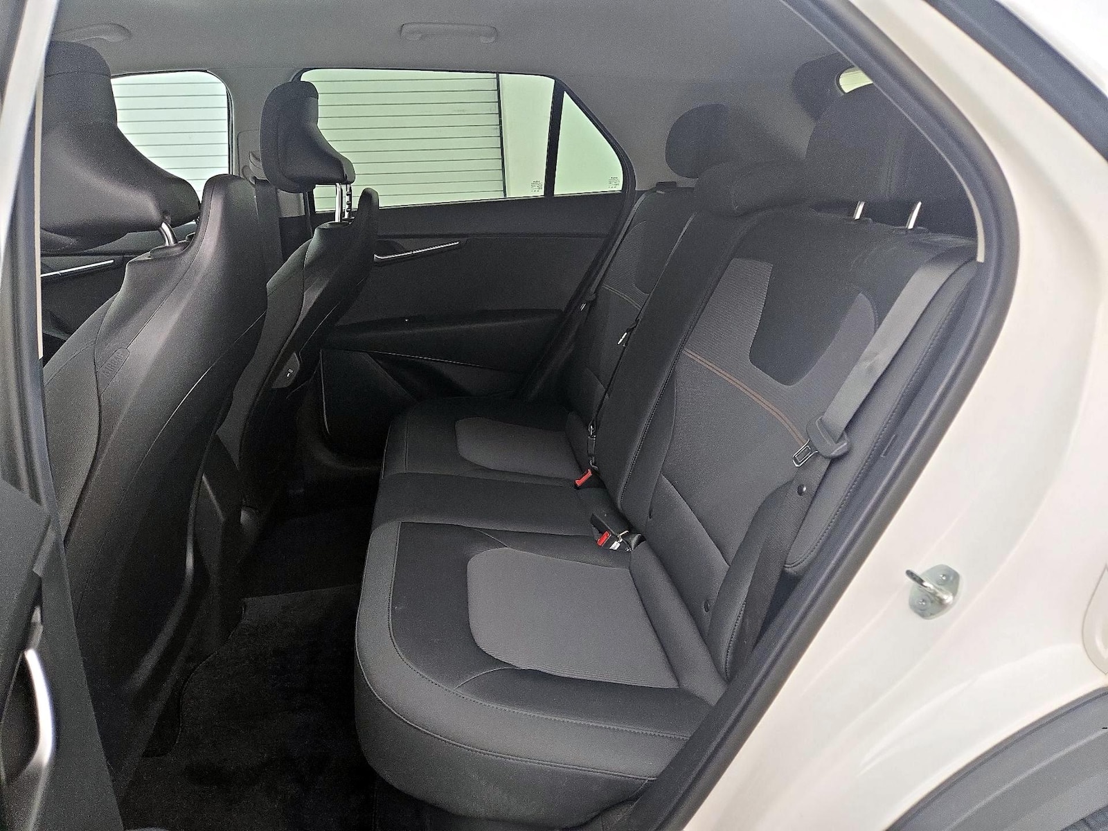 2025 Kia Niro LX - Photo 20