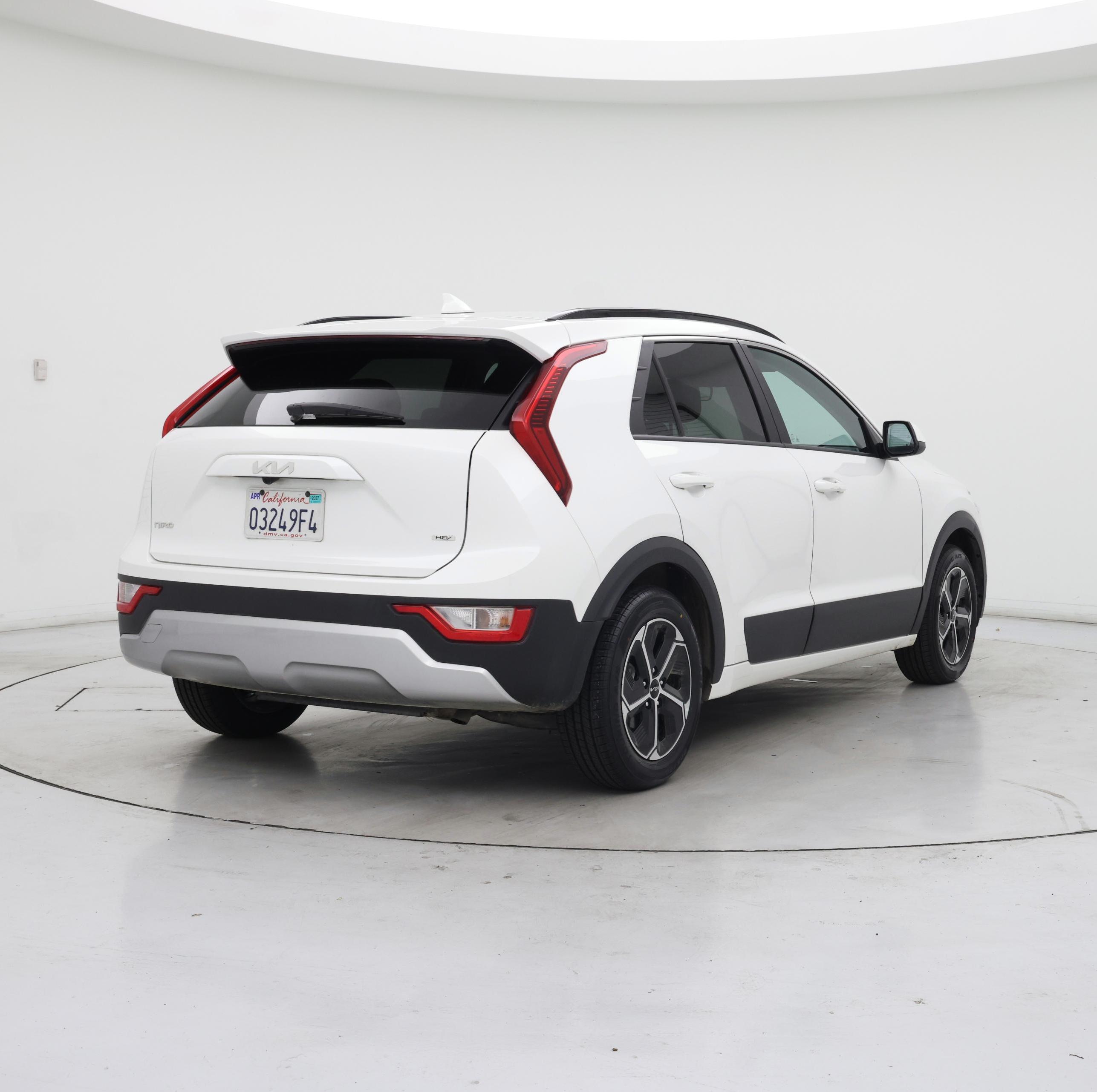 Thumbnail: 2025 Kia Niro - 8