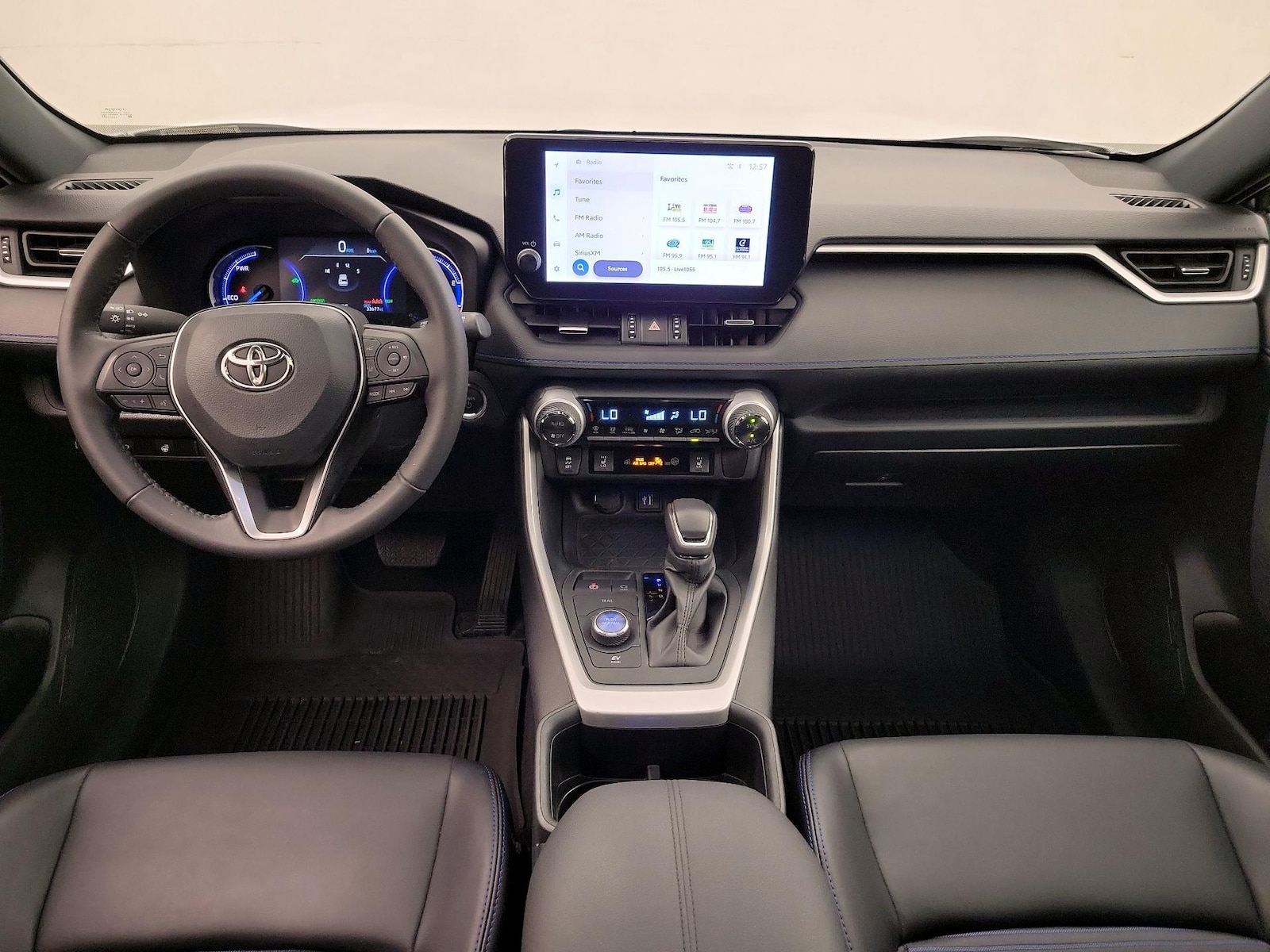 2024 Toyota RAV4 XSE - Photo 10