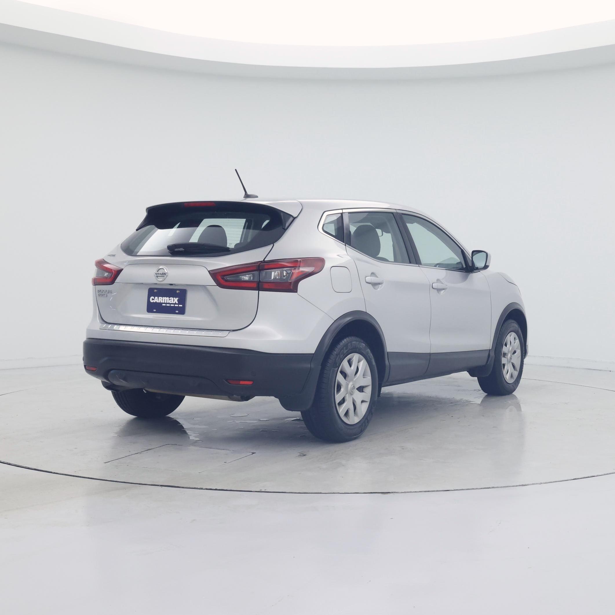 Thumbnail: 2020 Nissan Rogue Sport - 8