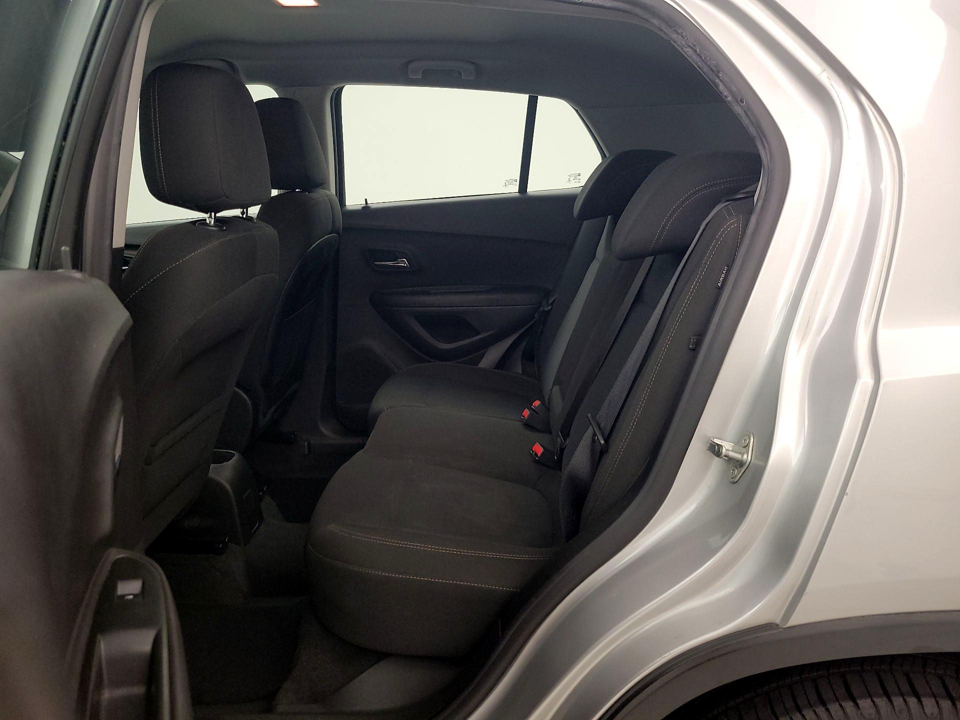 Thumbnail: 2019 Chevrolet Trax - 19