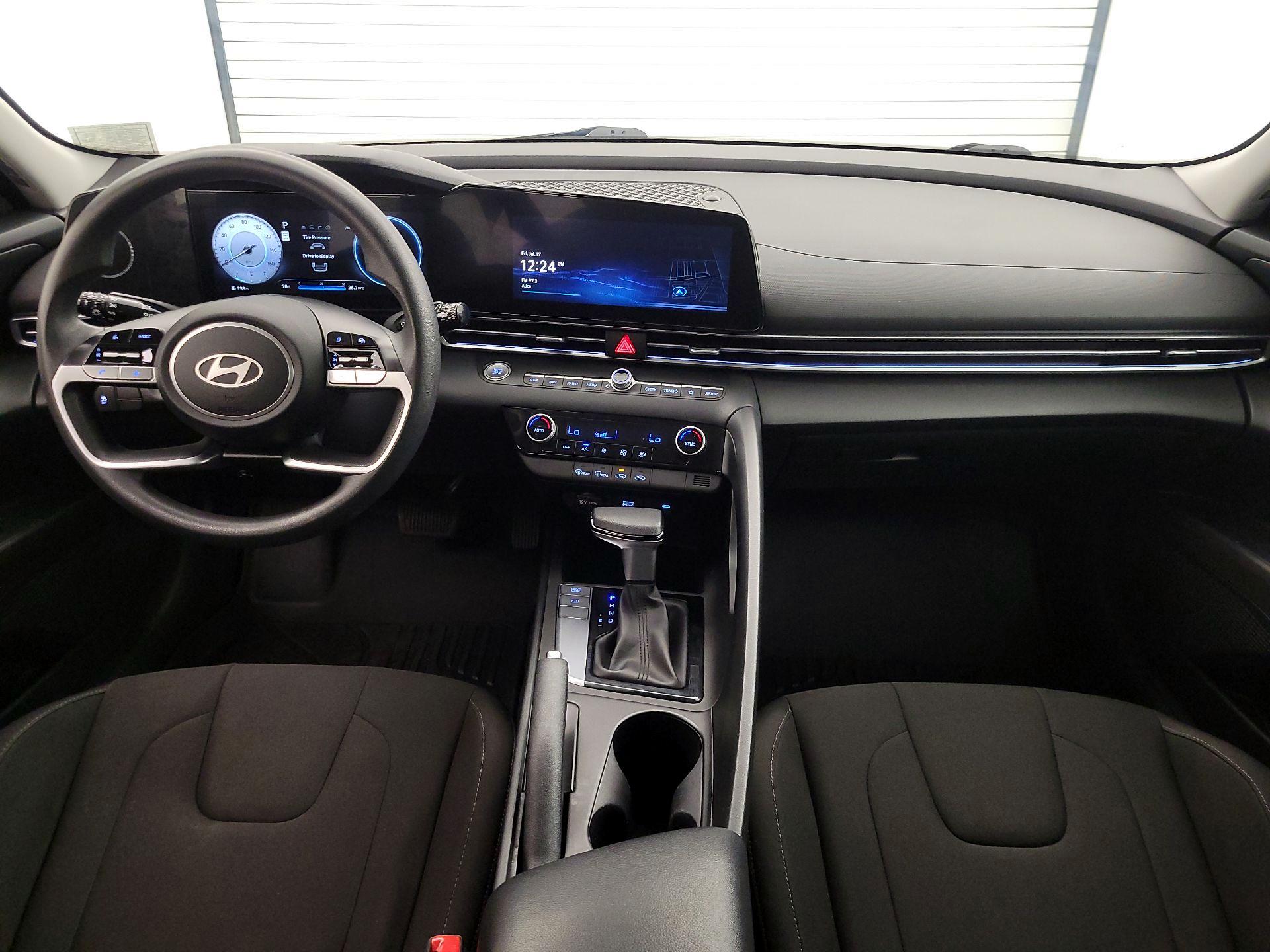 Thumbnail: 2024 Hyundai Elantra - 9