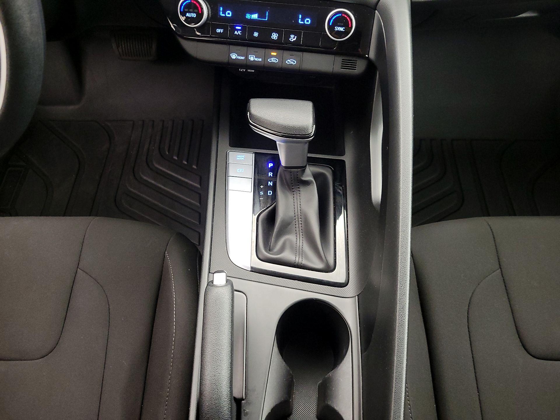 Thumbnail: 2024 Hyundai Elantra - 18