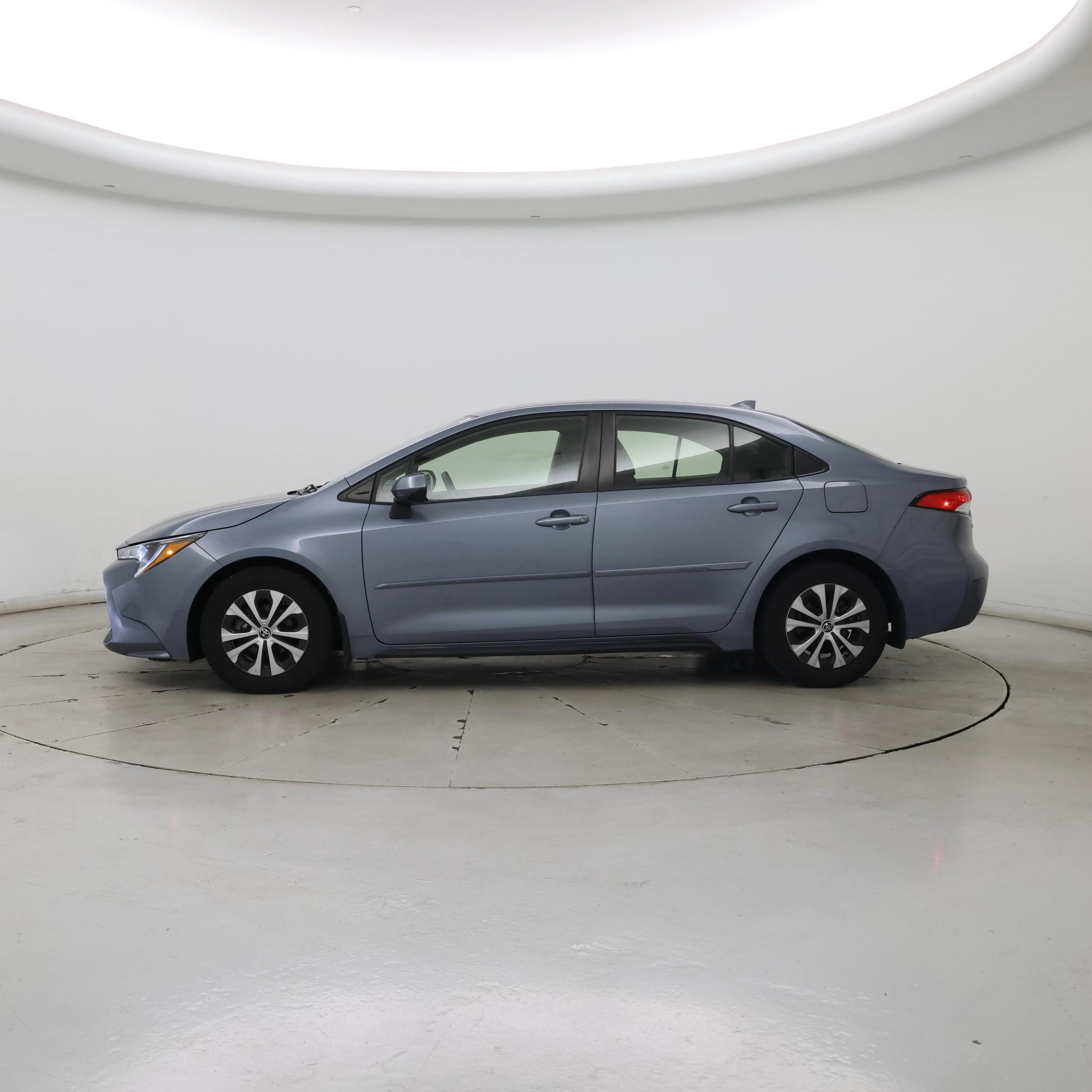 Thumbnail: 2022 Toyota Corolla - 3