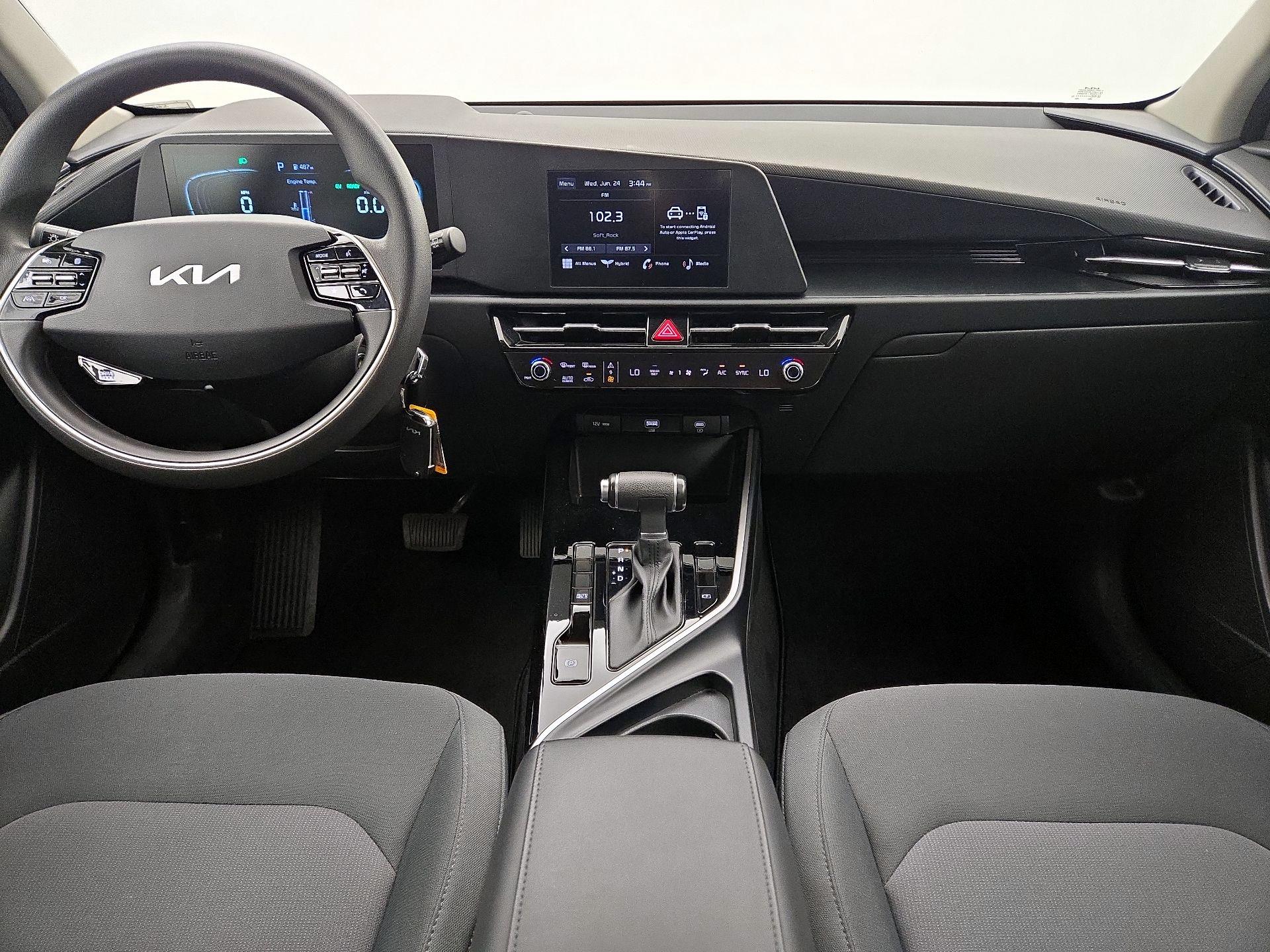 Thumbnail: 2025 Kia Niro - 9