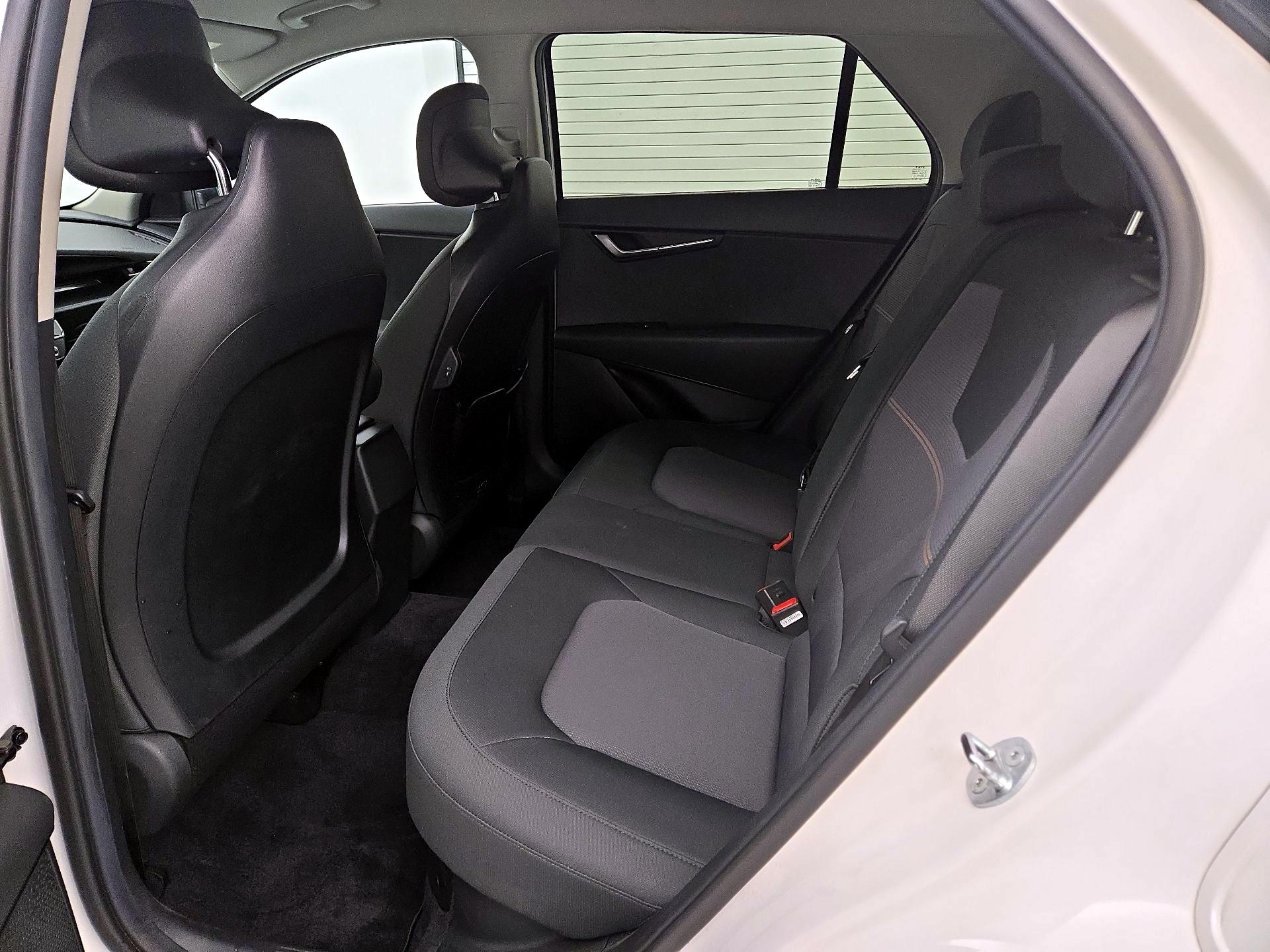 Thumbnail: 2025 Kia Niro - 19