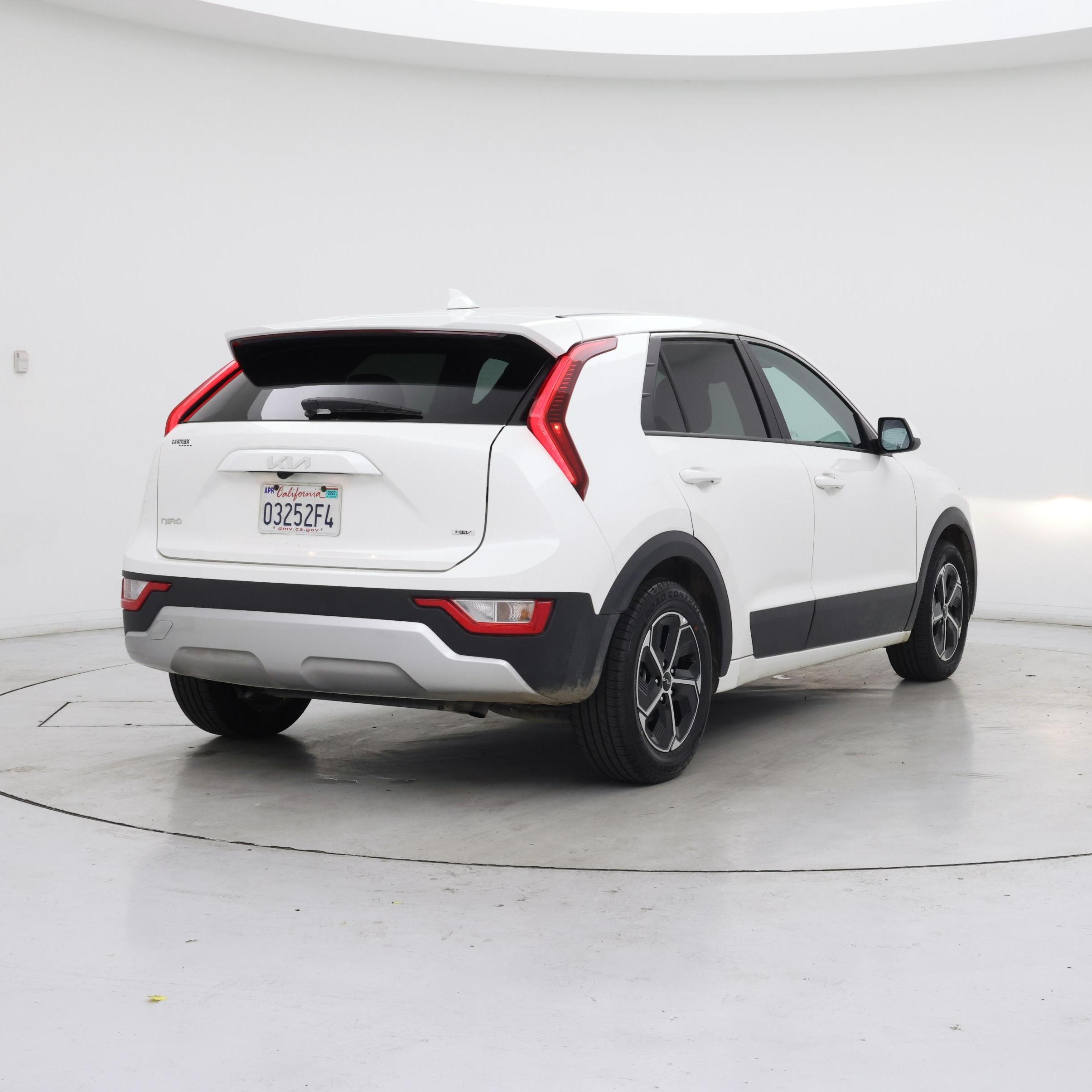 Thumbnail: 2025 Kia Niro - 8