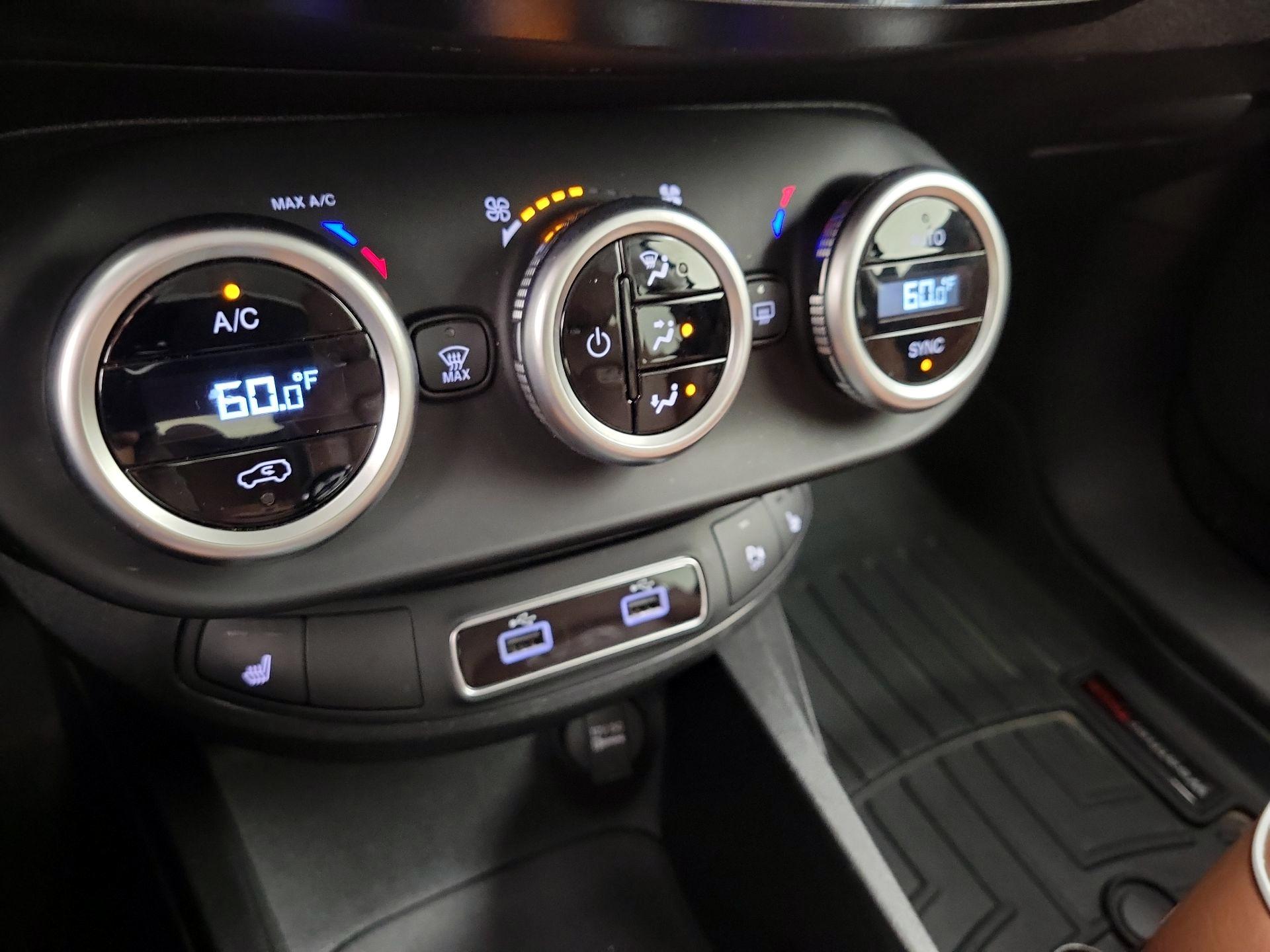 Thumbnail: 2020 Fiat 500X - 16