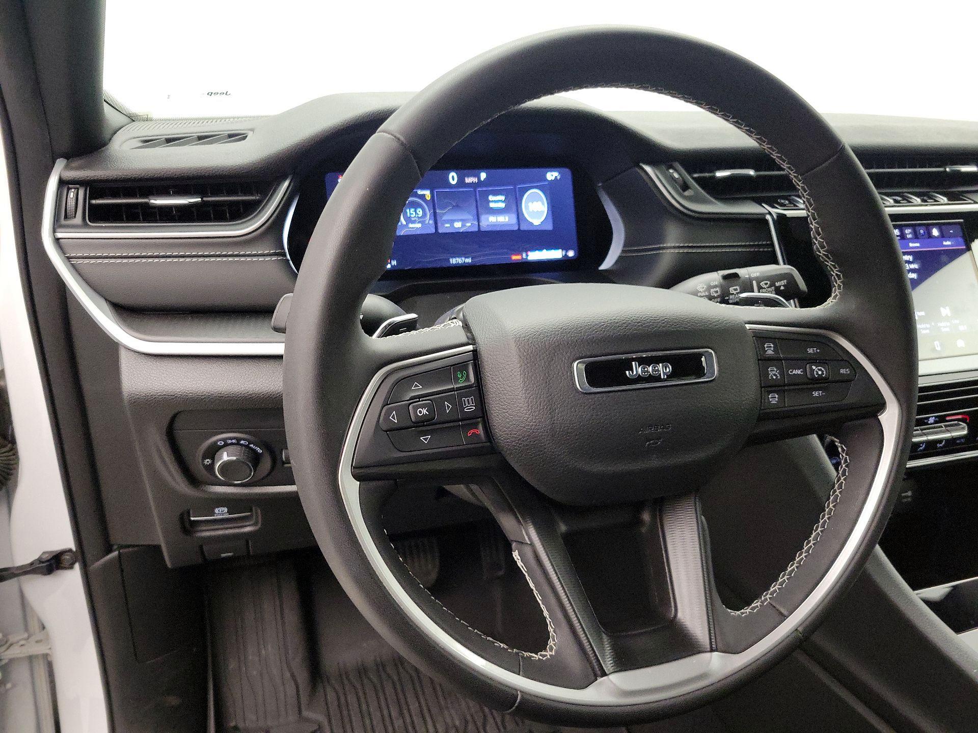 Thumbnail: 2024 Jeep Grand Cherokee L - 10