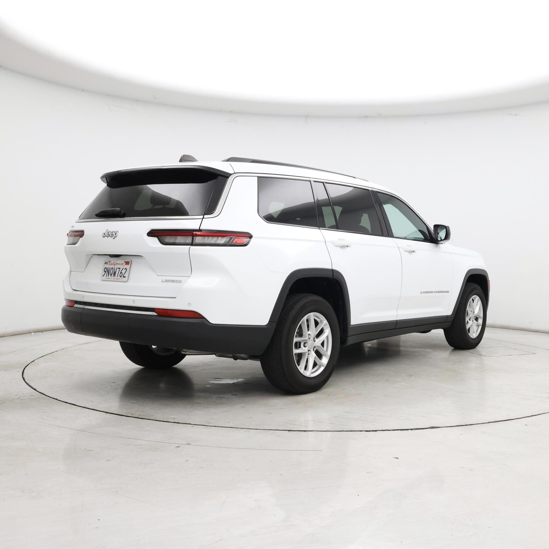 Thumbnail: 2024 Jeep Grand Cherokee L - 8