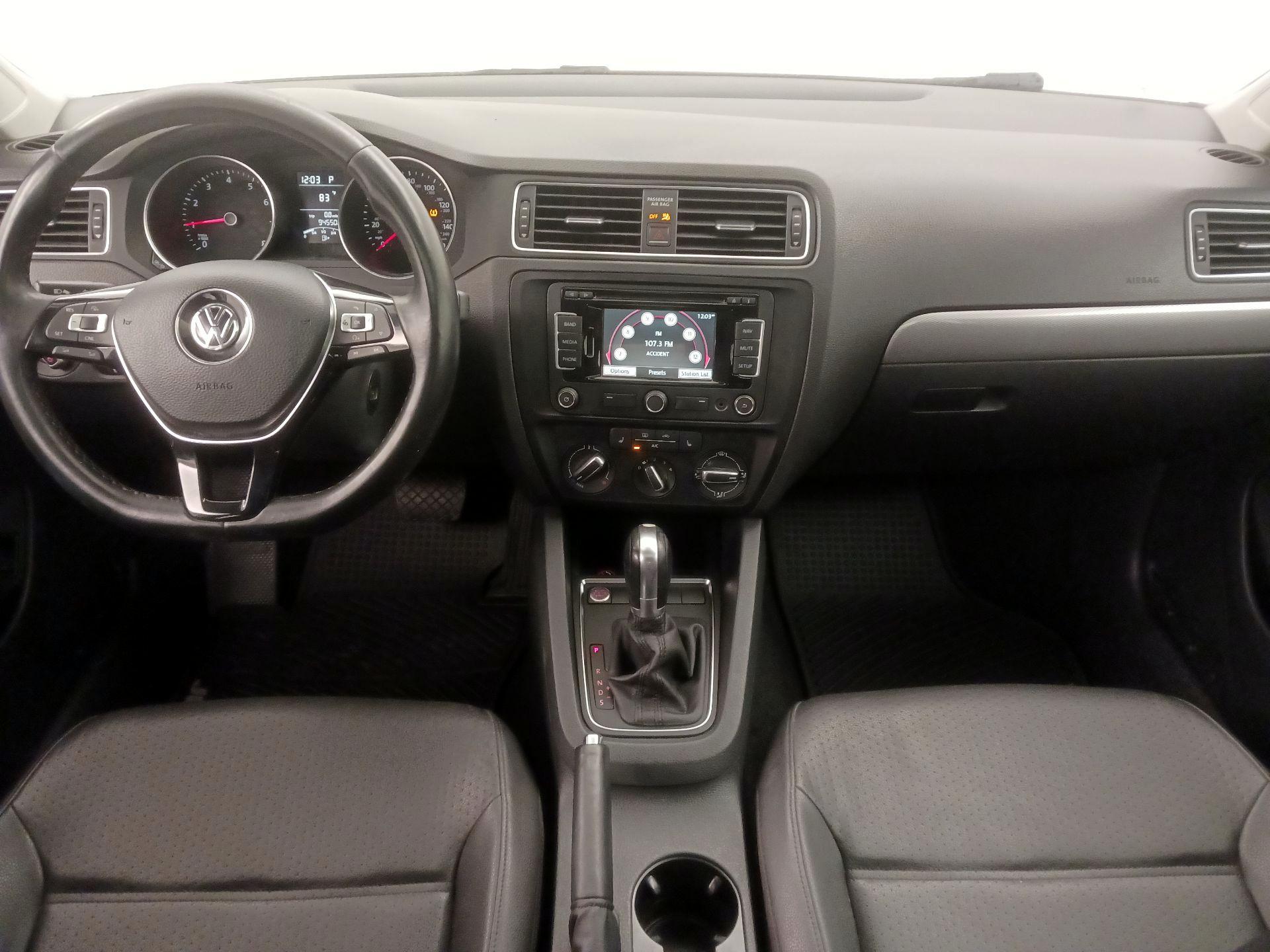 Thumbnail: 2015 Volkswagen Jetta - 9