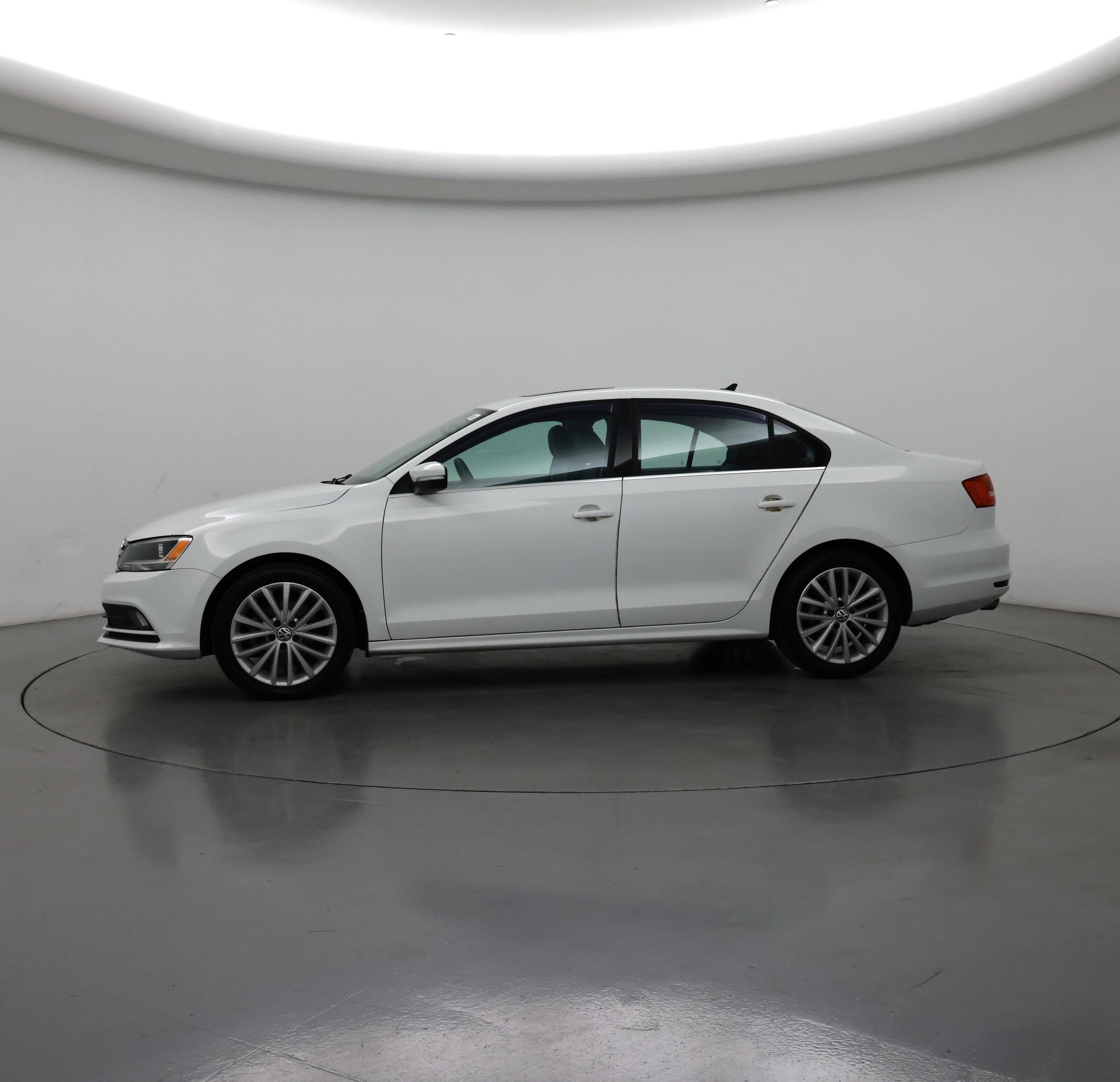 Thumbnail: 2015 Volkswagen Jetta - 3