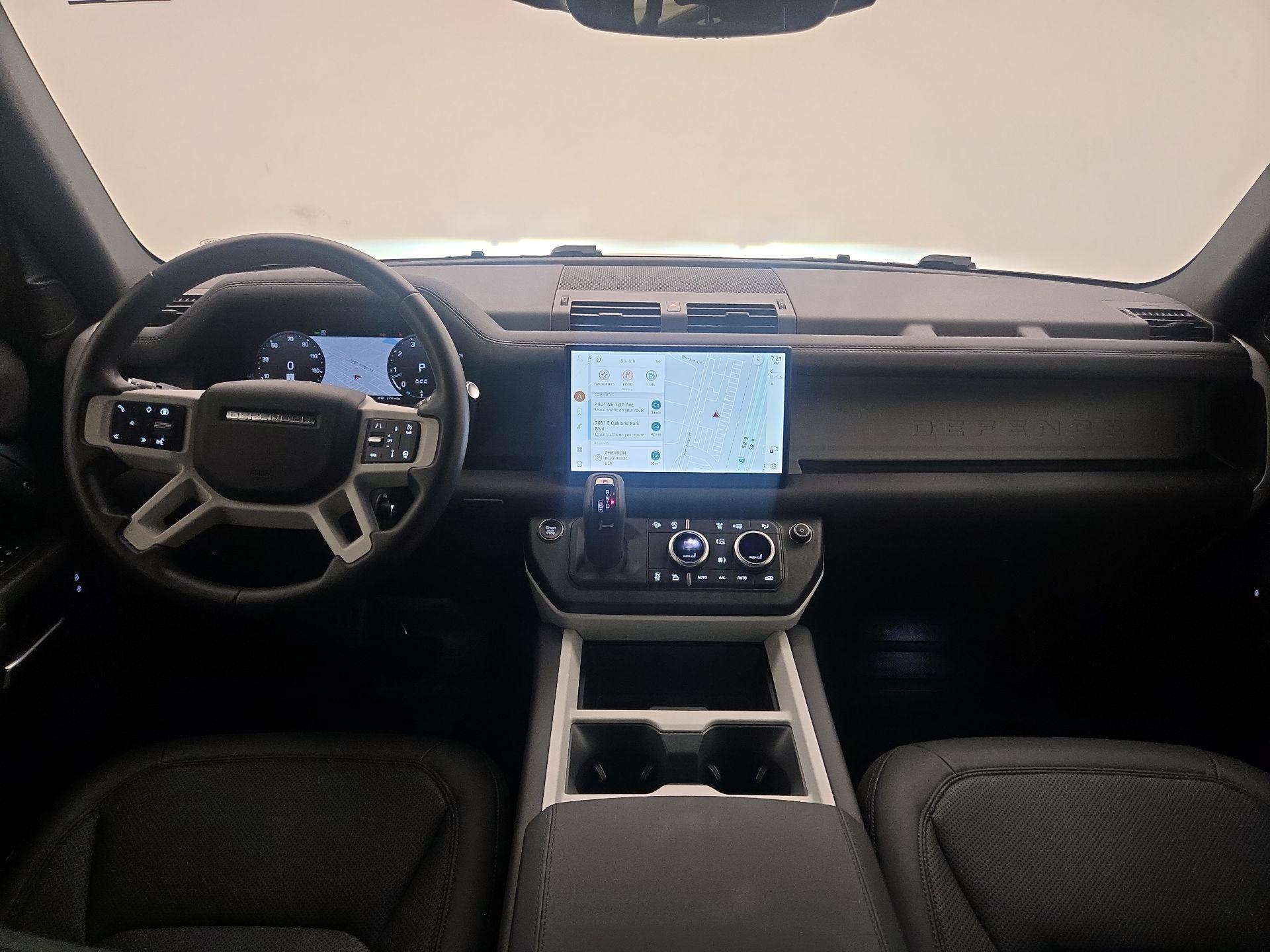 Thumbnail: 2025 Land Rover Defender - 9