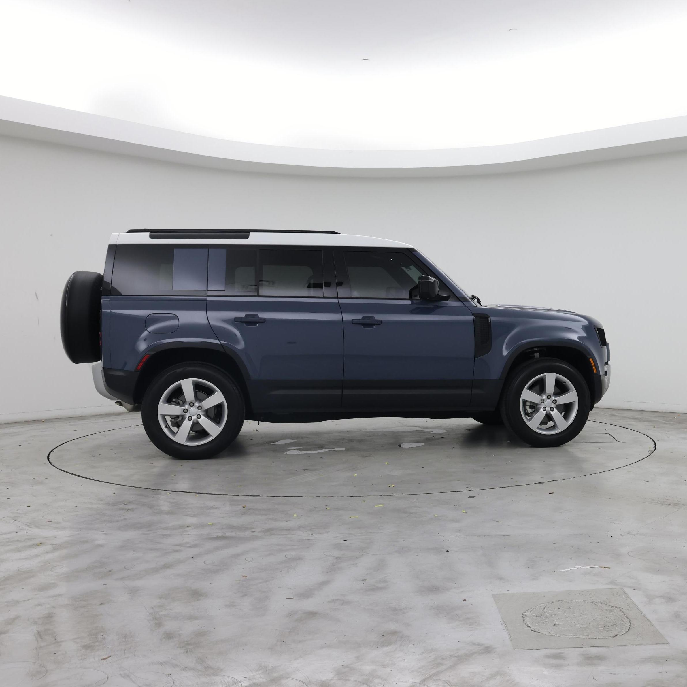 Thumbnail: 2025 Land Rover Defender - 7
