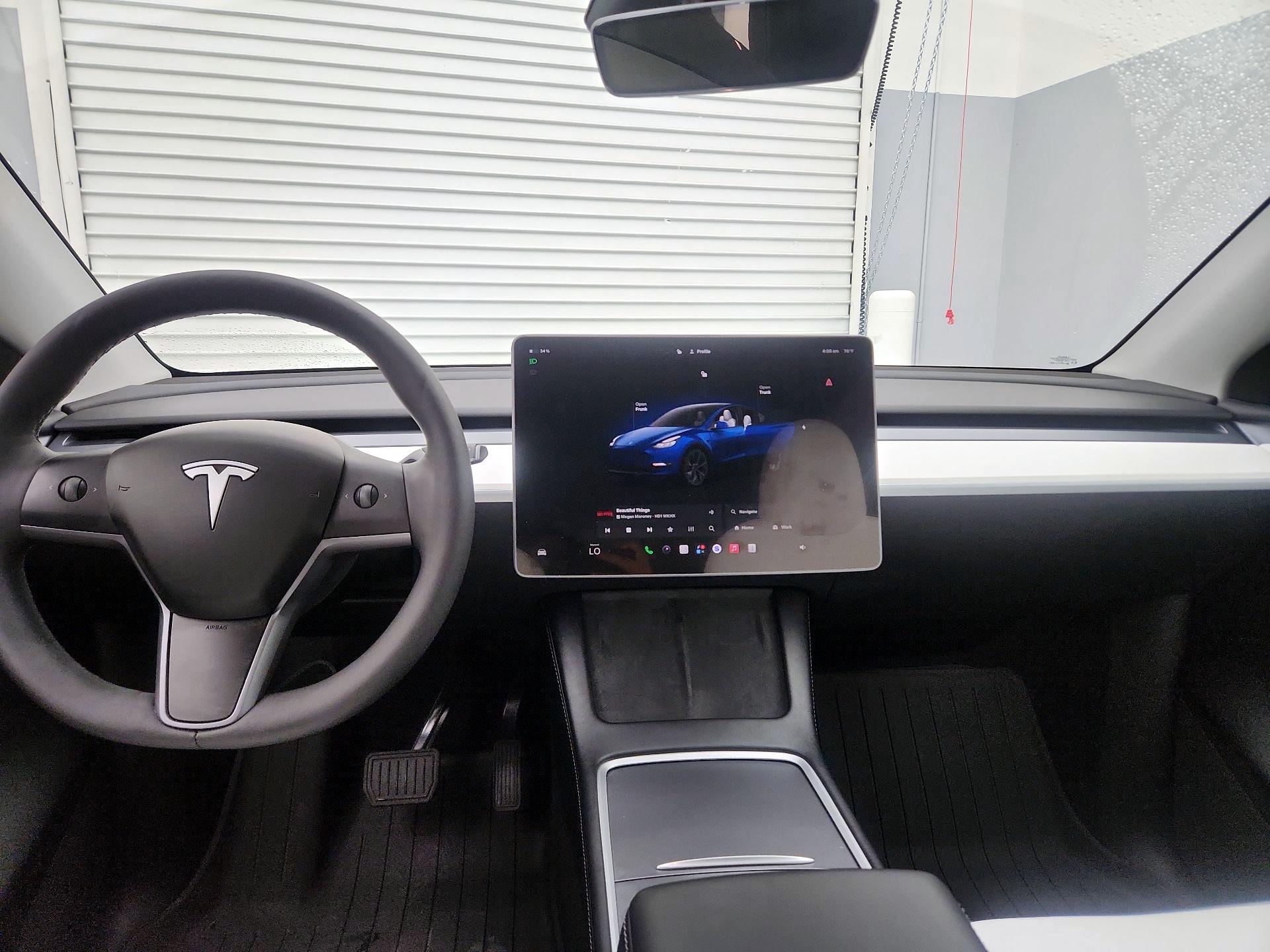 Thumbnail: 2025 Tesla Model Y - 9