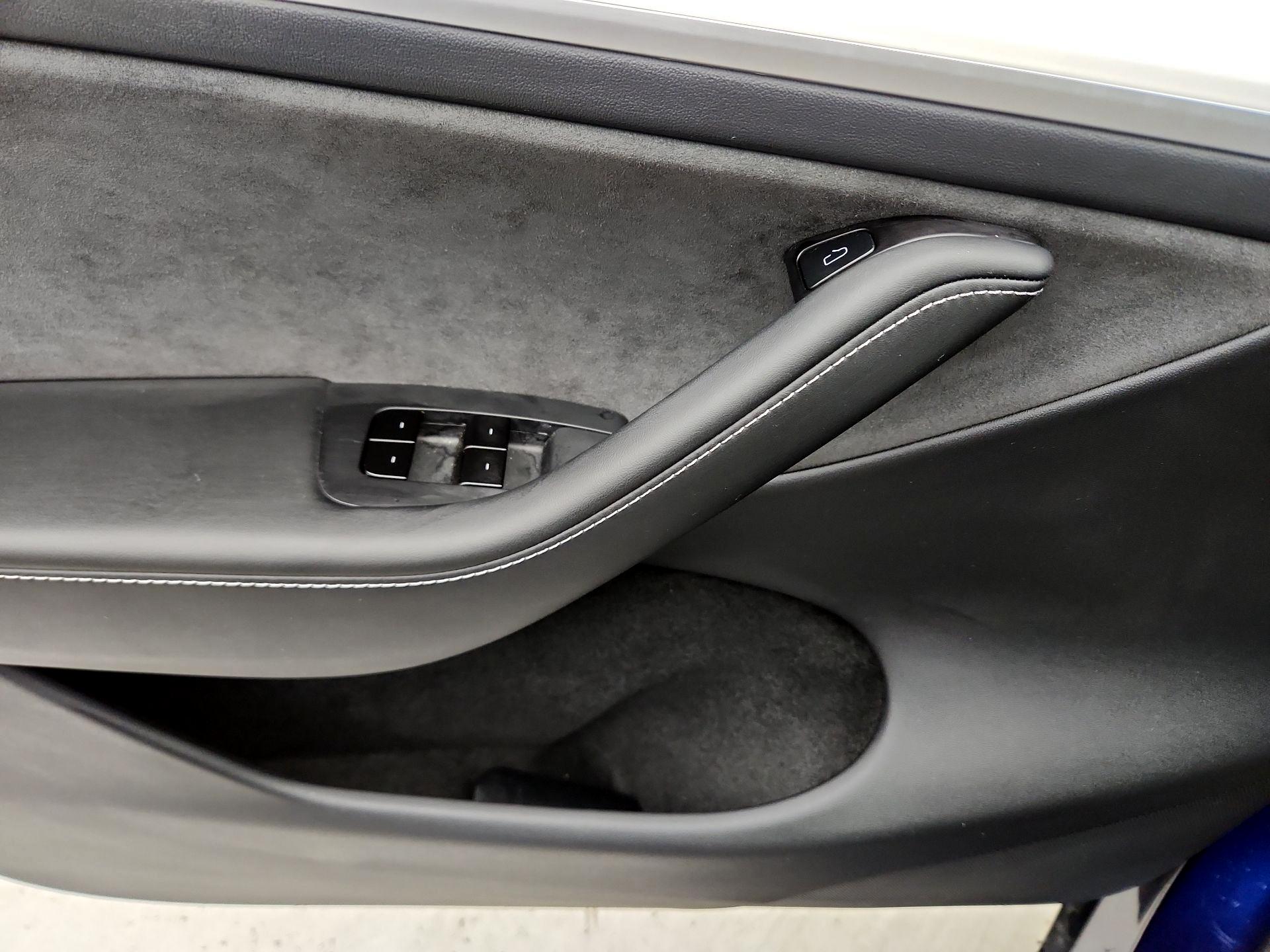 Thumbnail: 2025 Tesla Model Y - 12