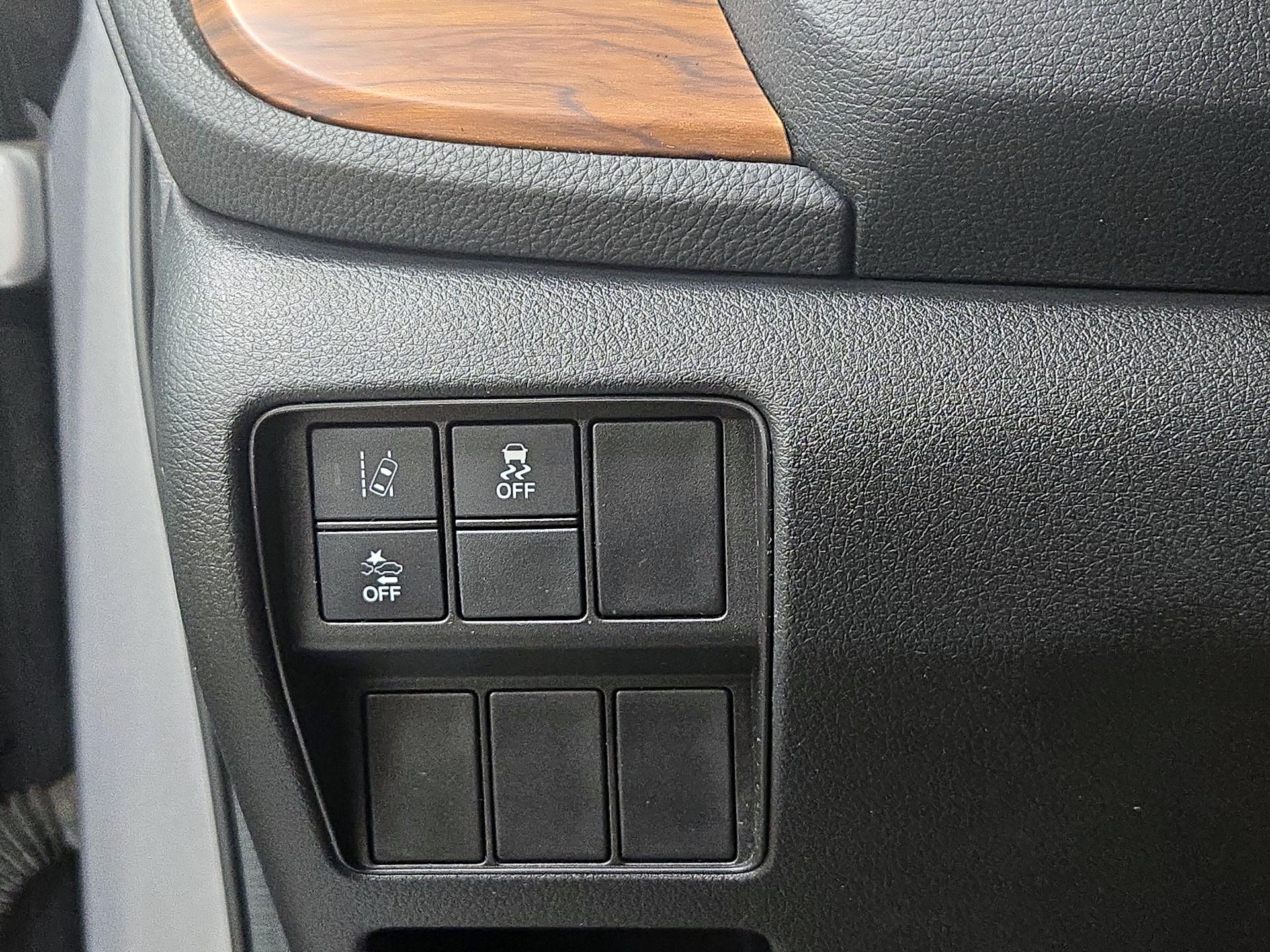 Thumbnail: 2018 Honda CR-V - 13