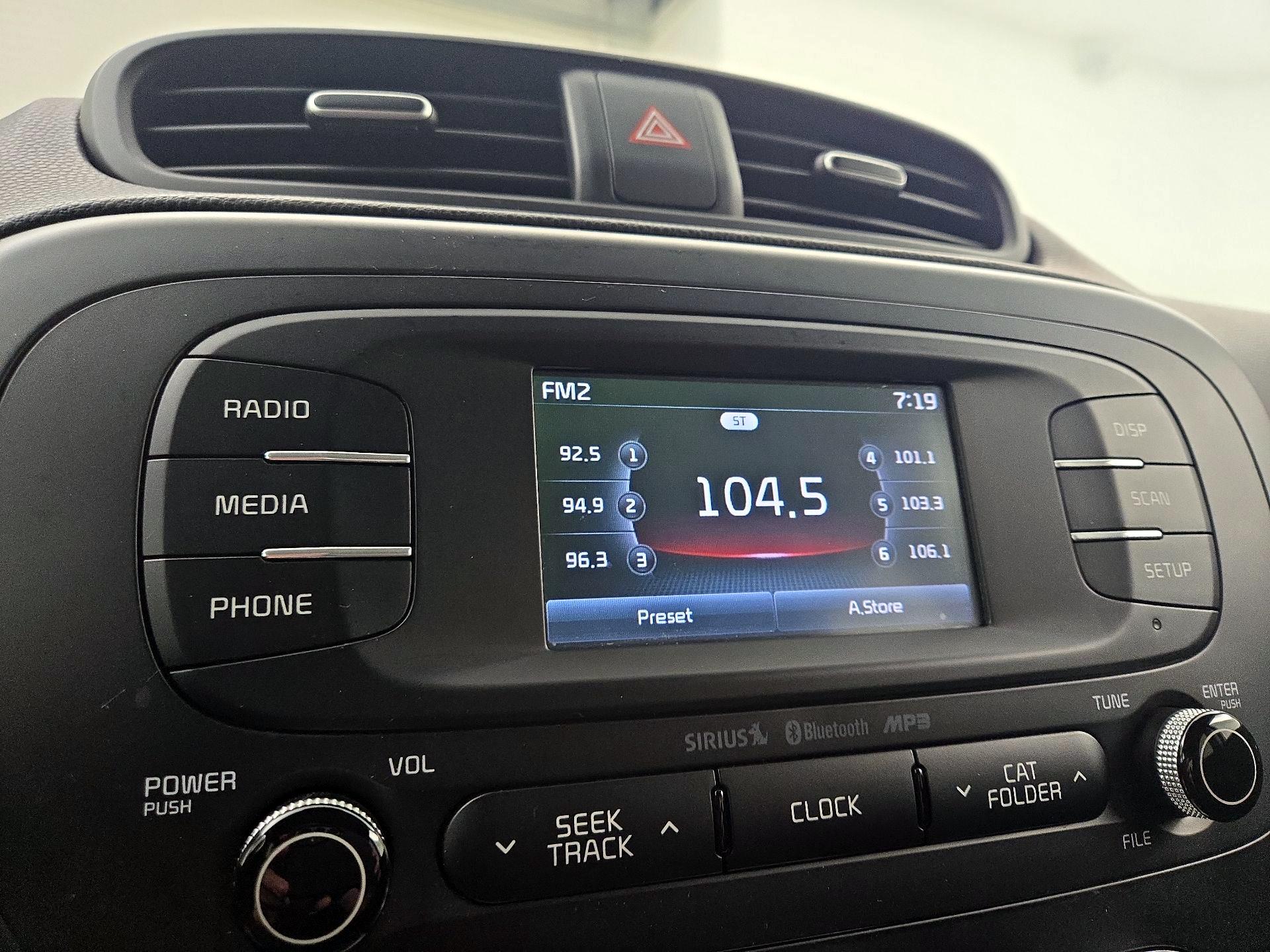 Thumbnail: 2016 Kia Soul - 15