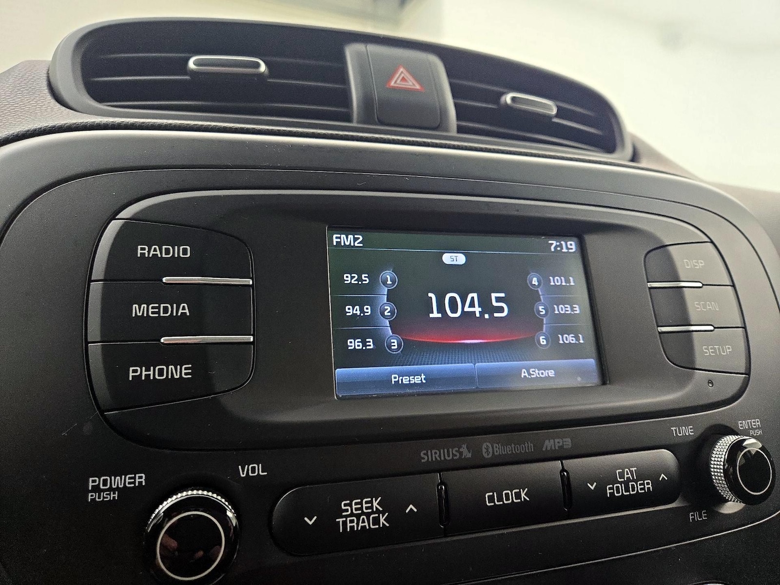 2016 Kia Soul + - Photo 16