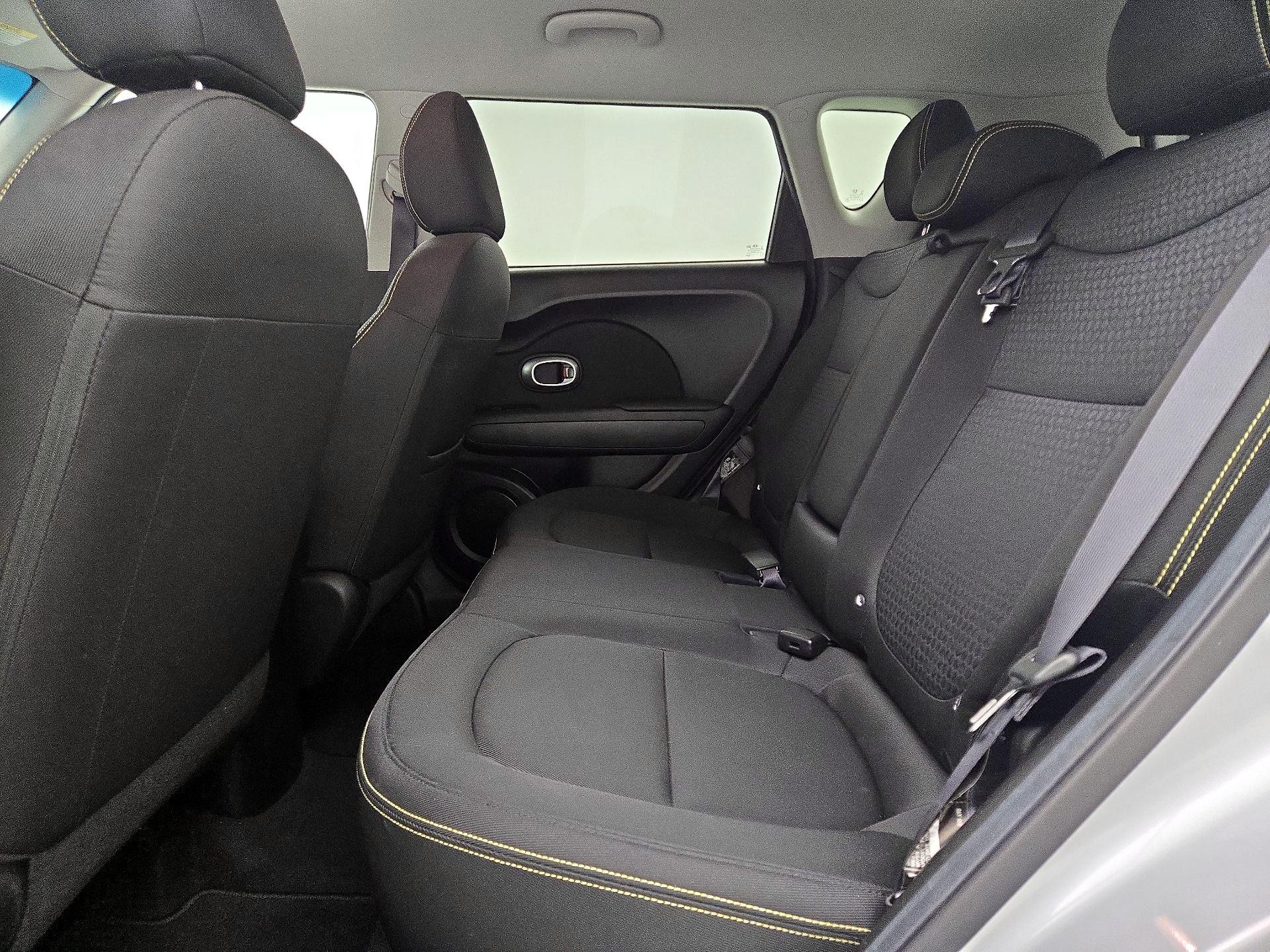 Thumbnail: 2016 Kia Soul - 19