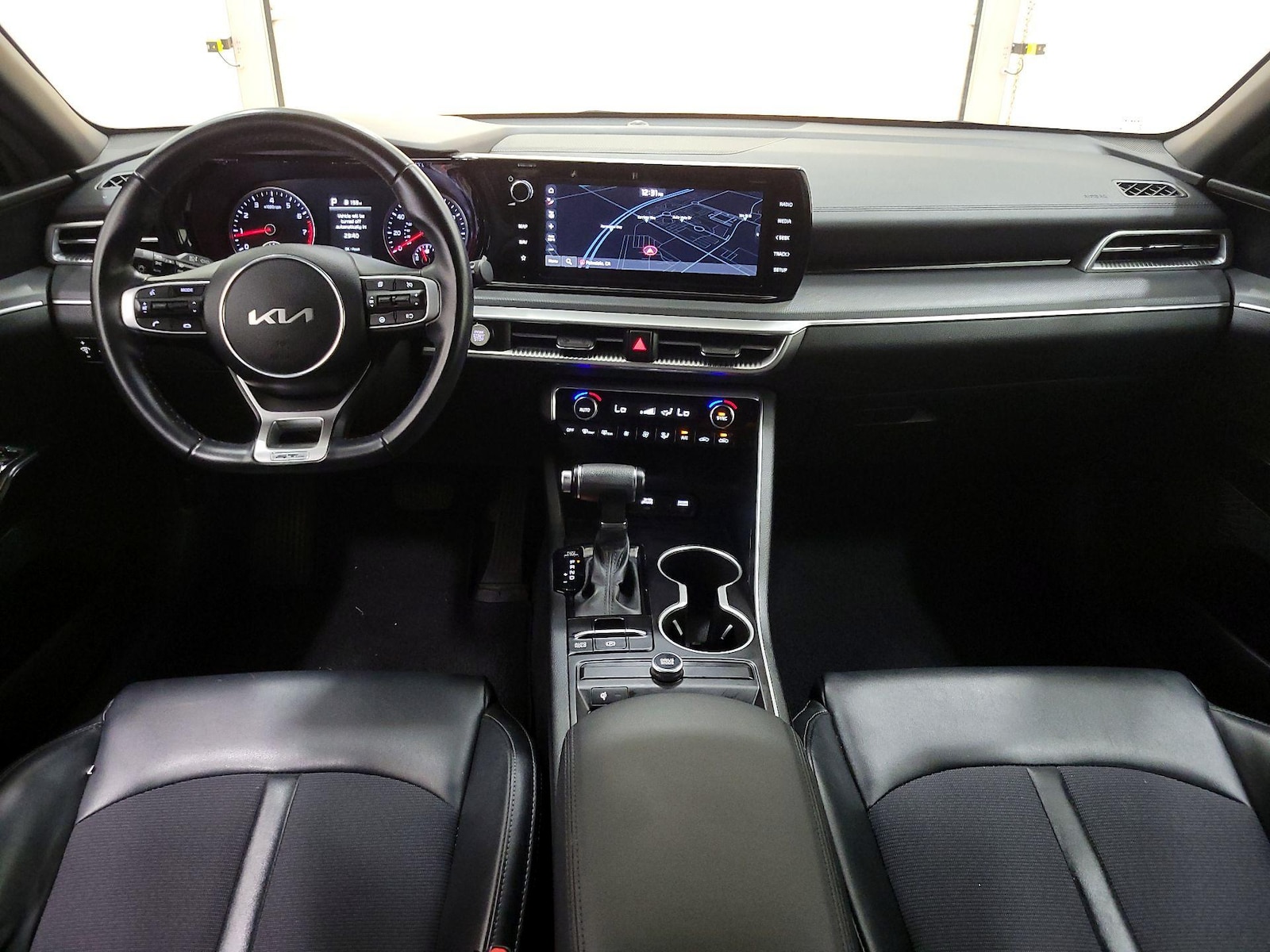 2023 Kia K5 GT-Line - Photo 10