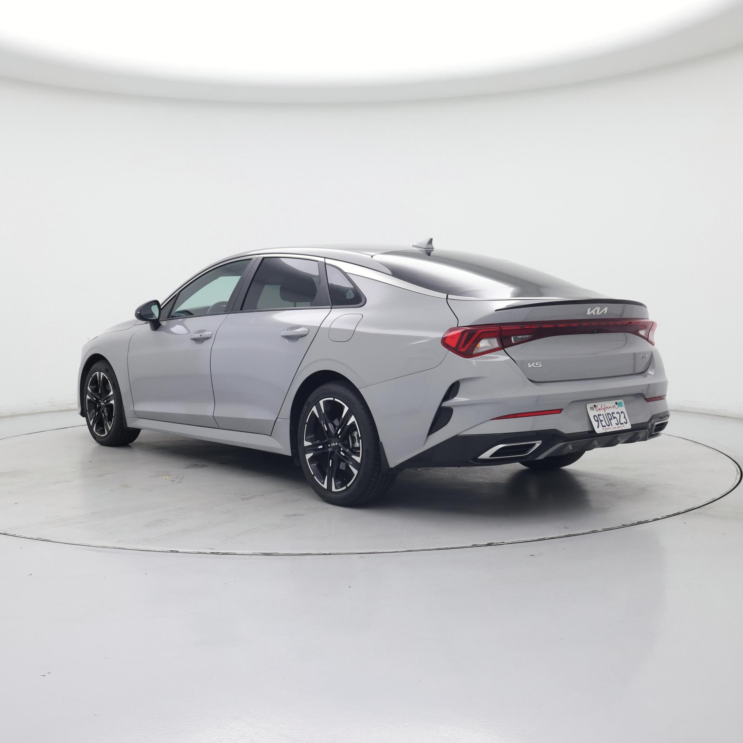 Thumbnail: 2023 Kia K5 - 2