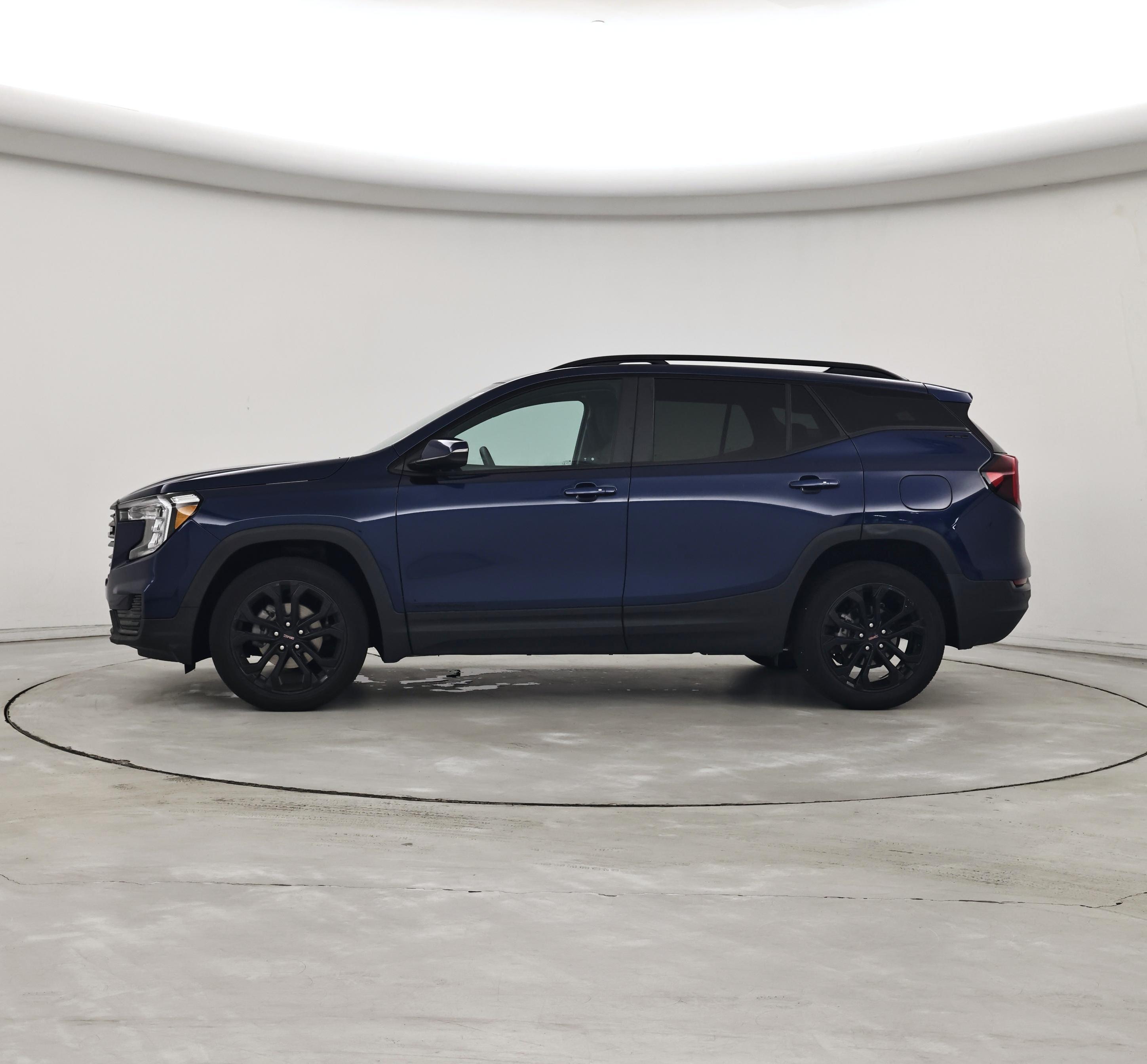 Thumbnail: 2022 GMC Terrain - 3