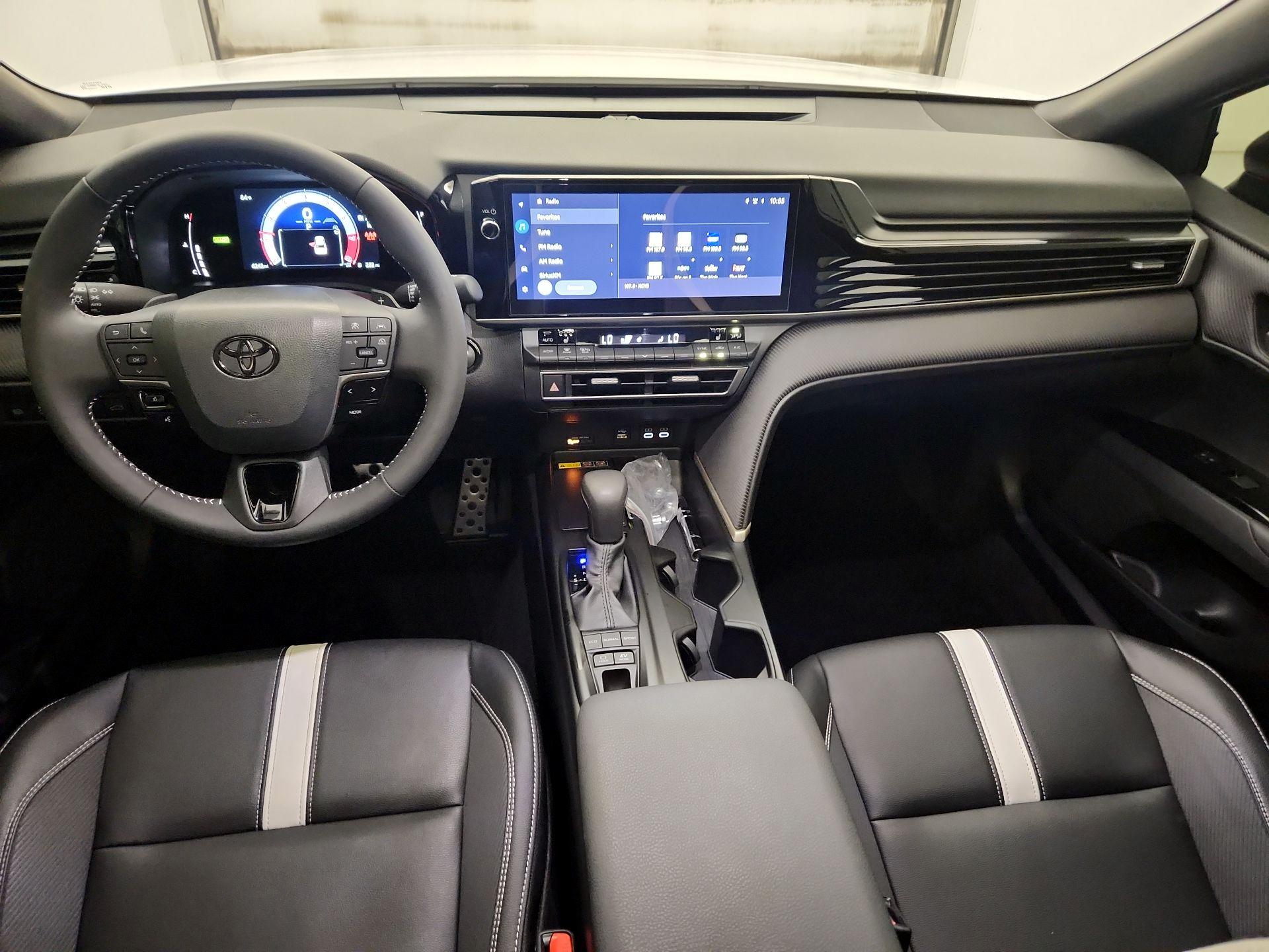 Thumbnail: 2025 Toyota Camry - 9