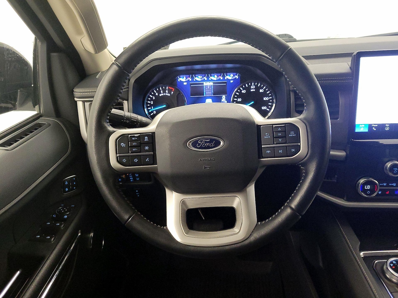 2022 Ford Expedition XLT - Photo 11