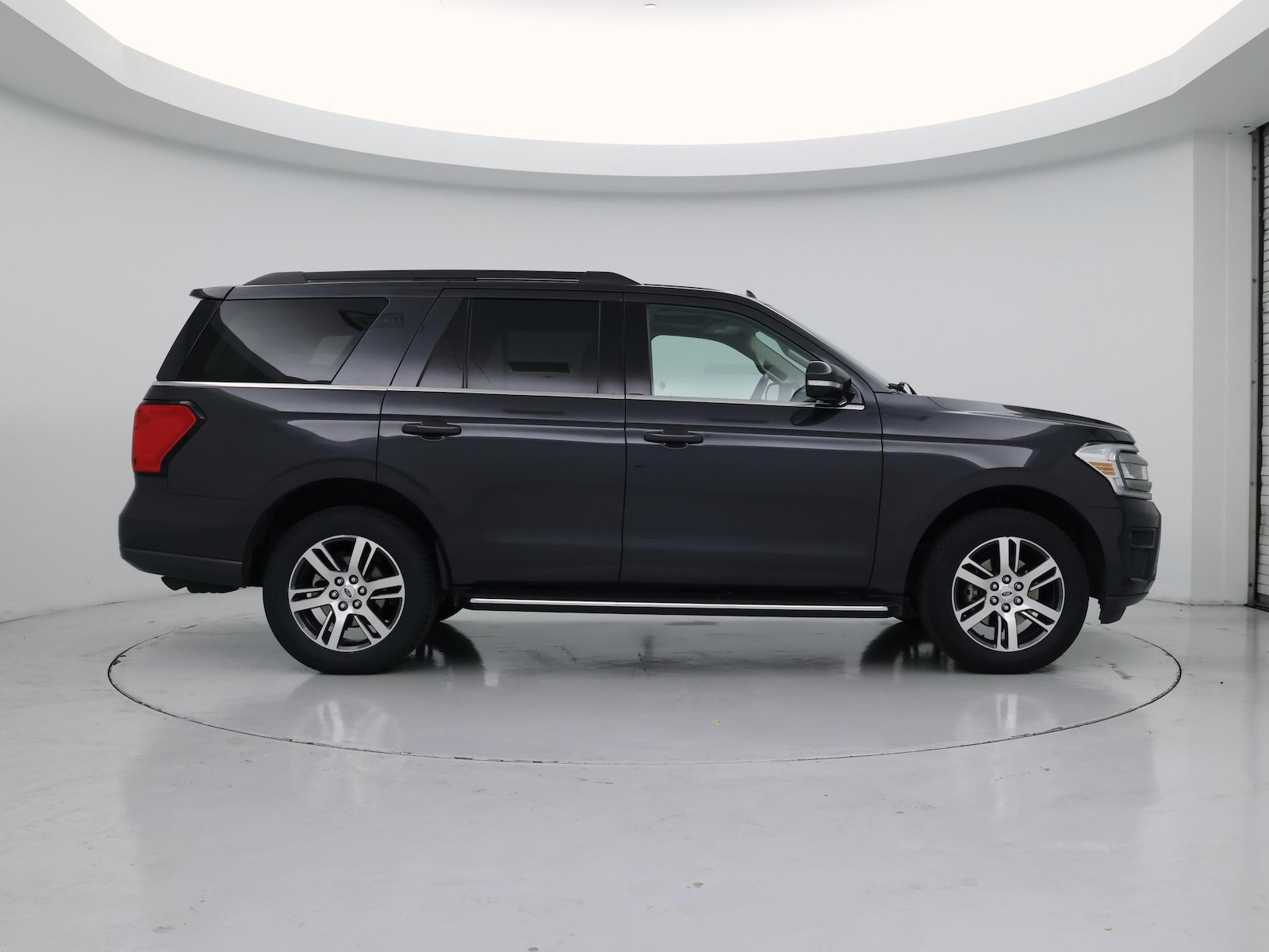 2022 Ford Expedition XLT - Photo 8
