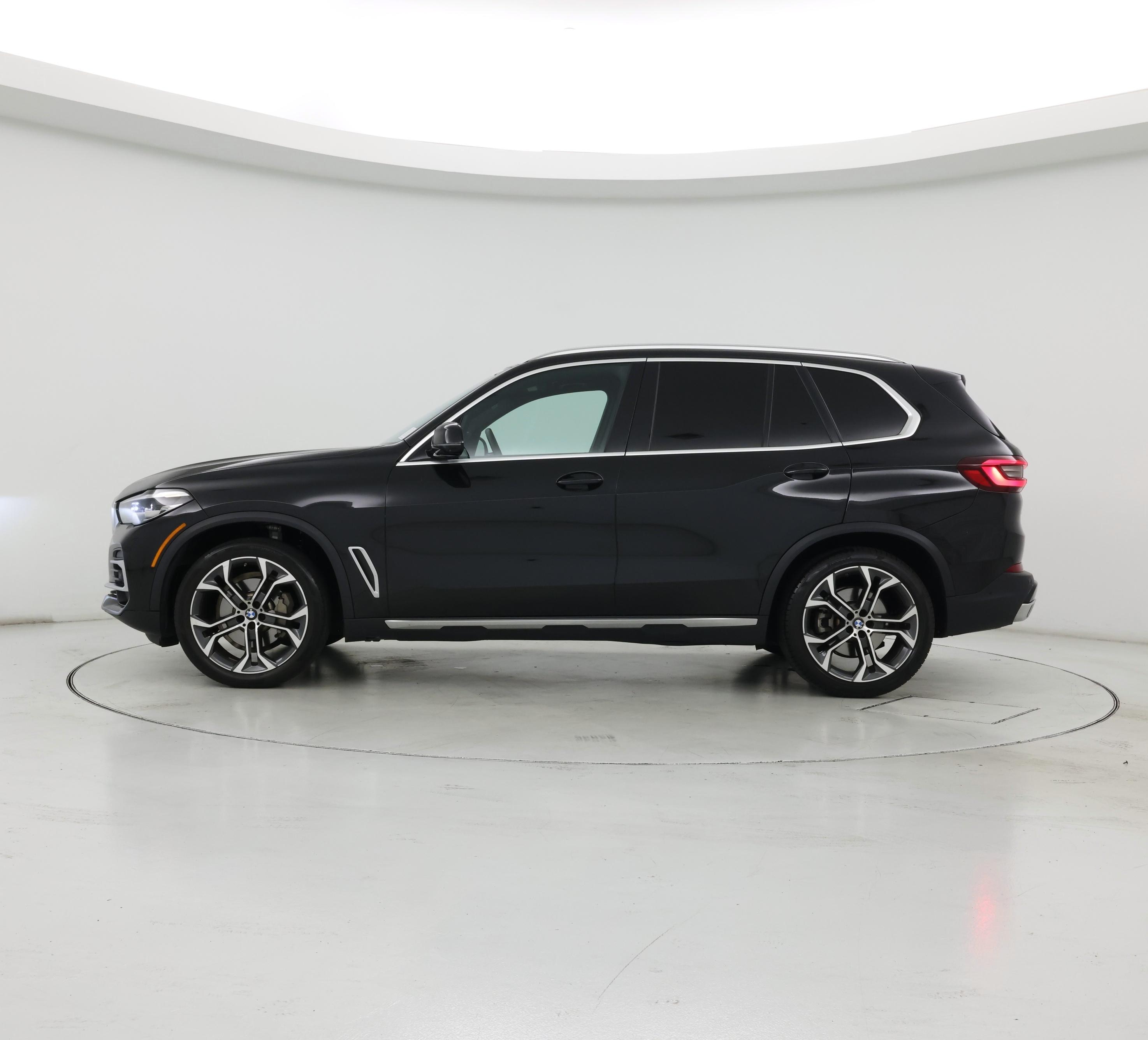 Thumbnail: 2022 BMW X5 - 3