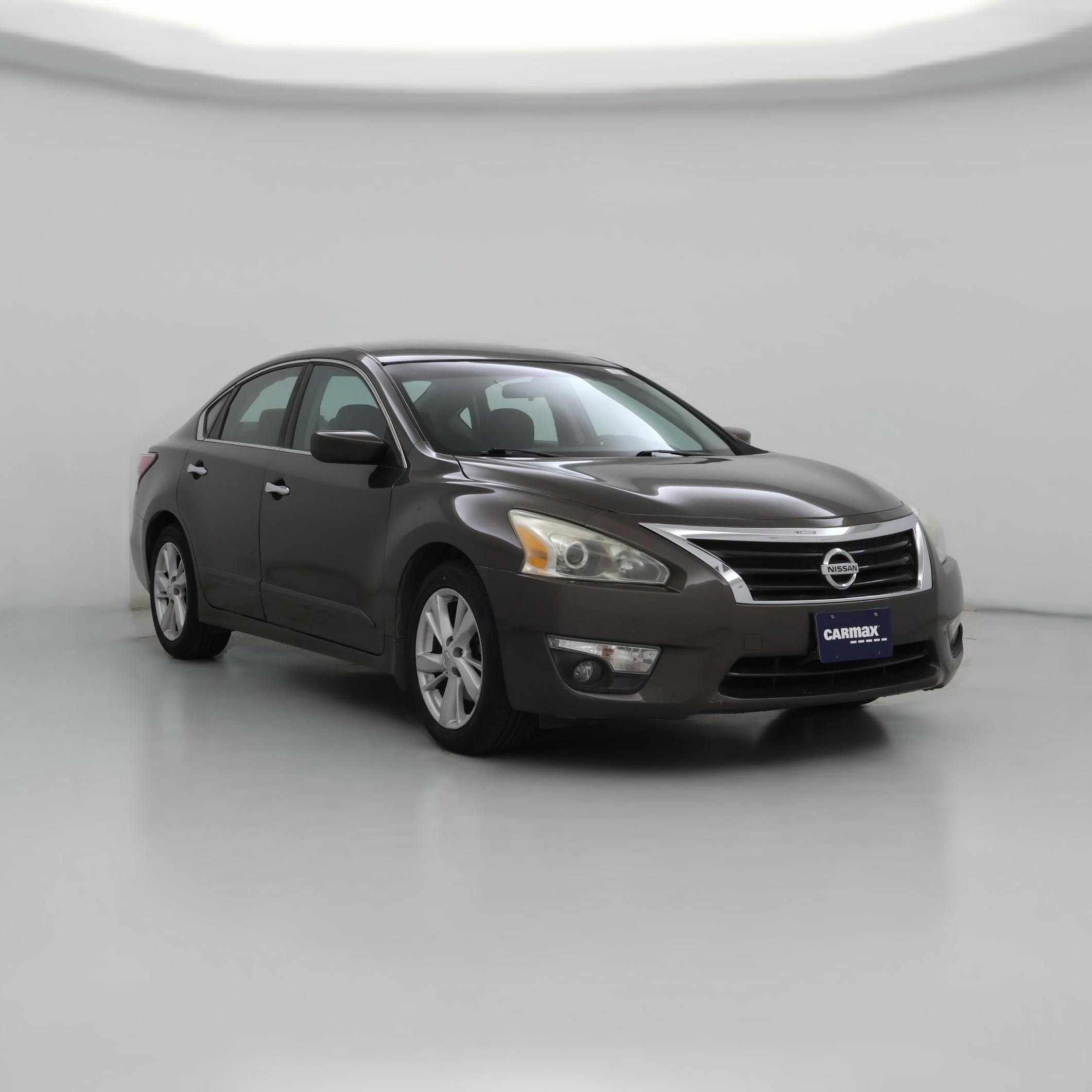Thumbnail: 2015 Nissan Altima - 1