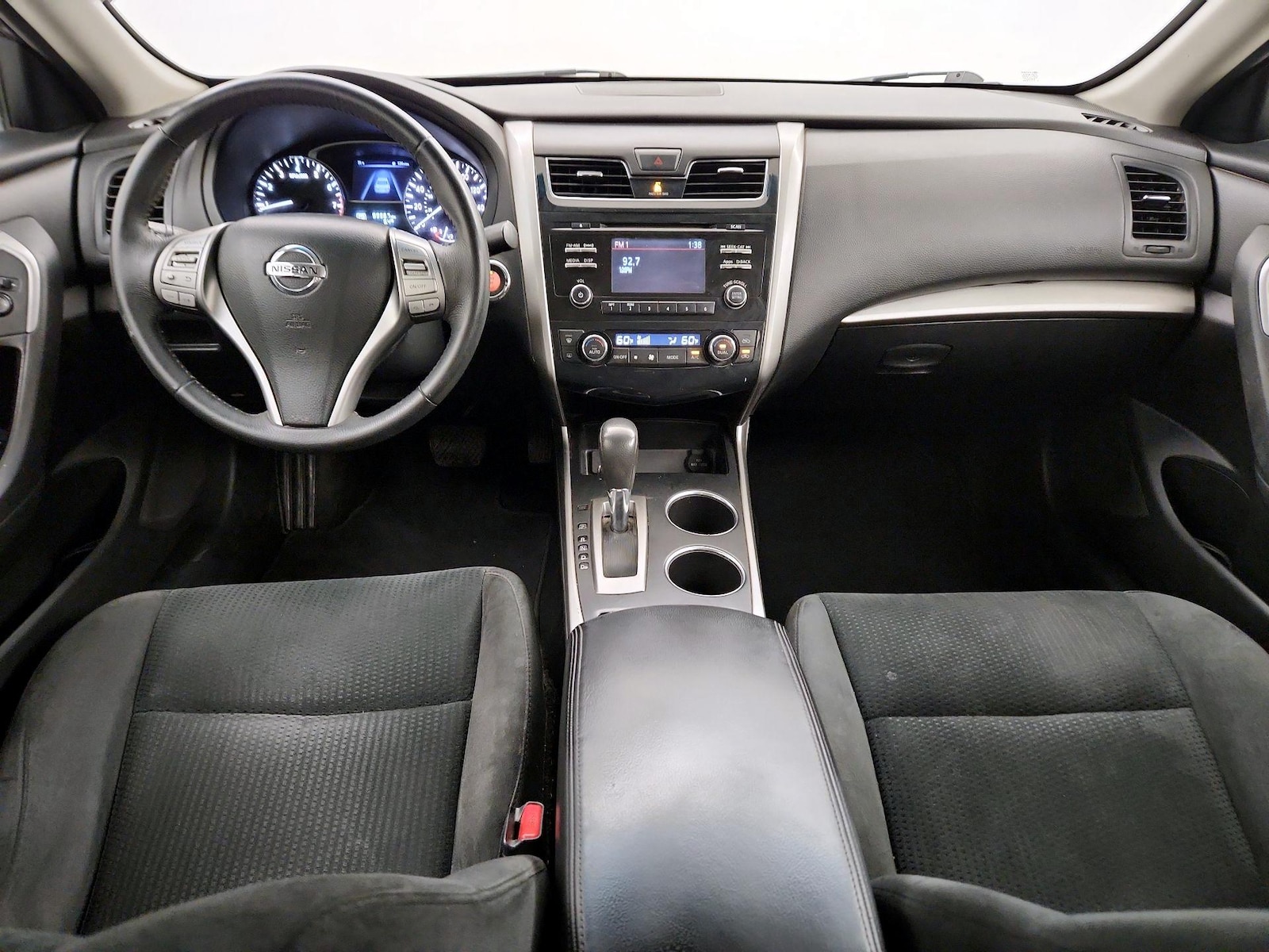2015 Nissan Altima SV - Photo 10