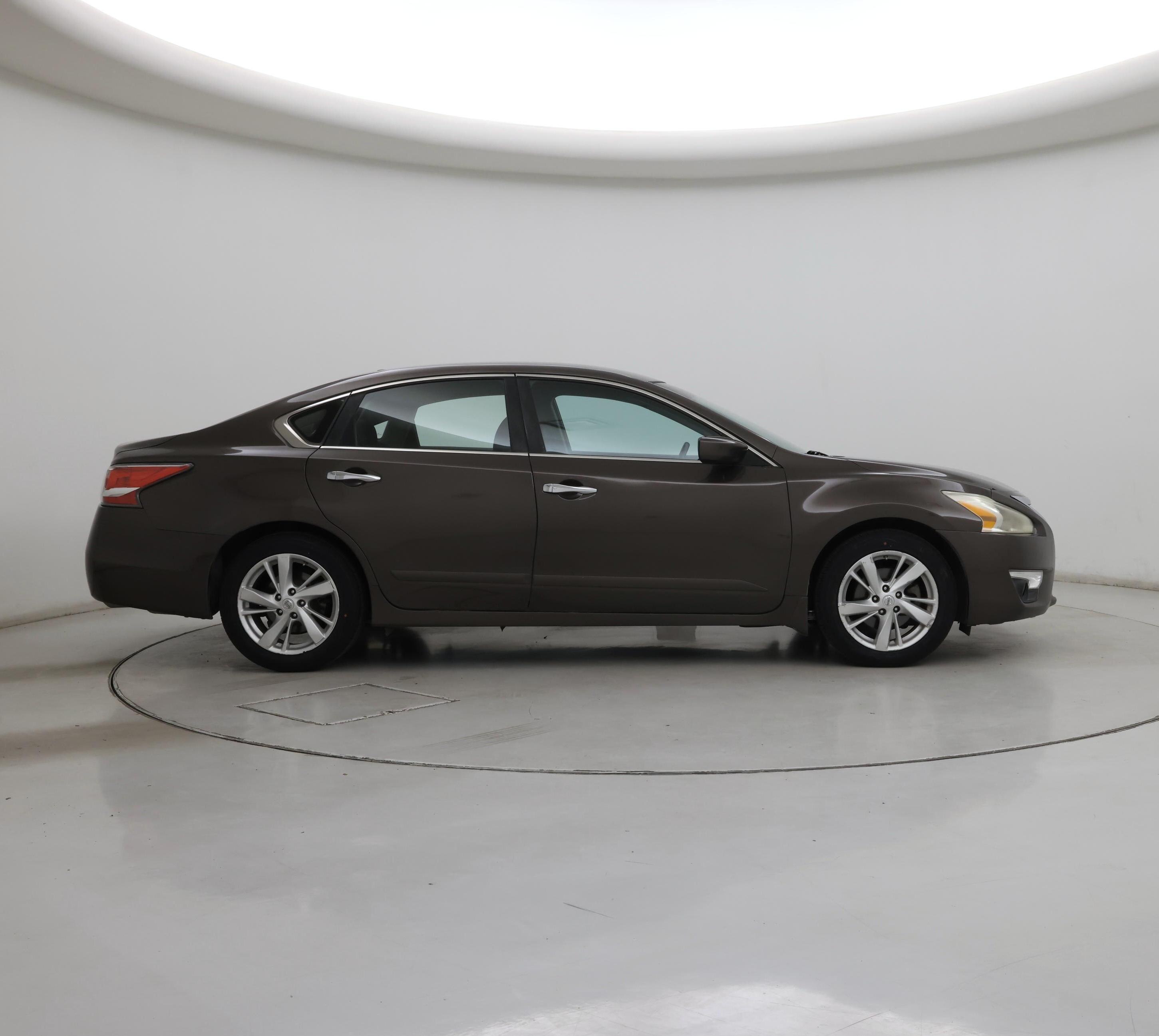 Thumbnail: 2015 Nissan Altima - 7