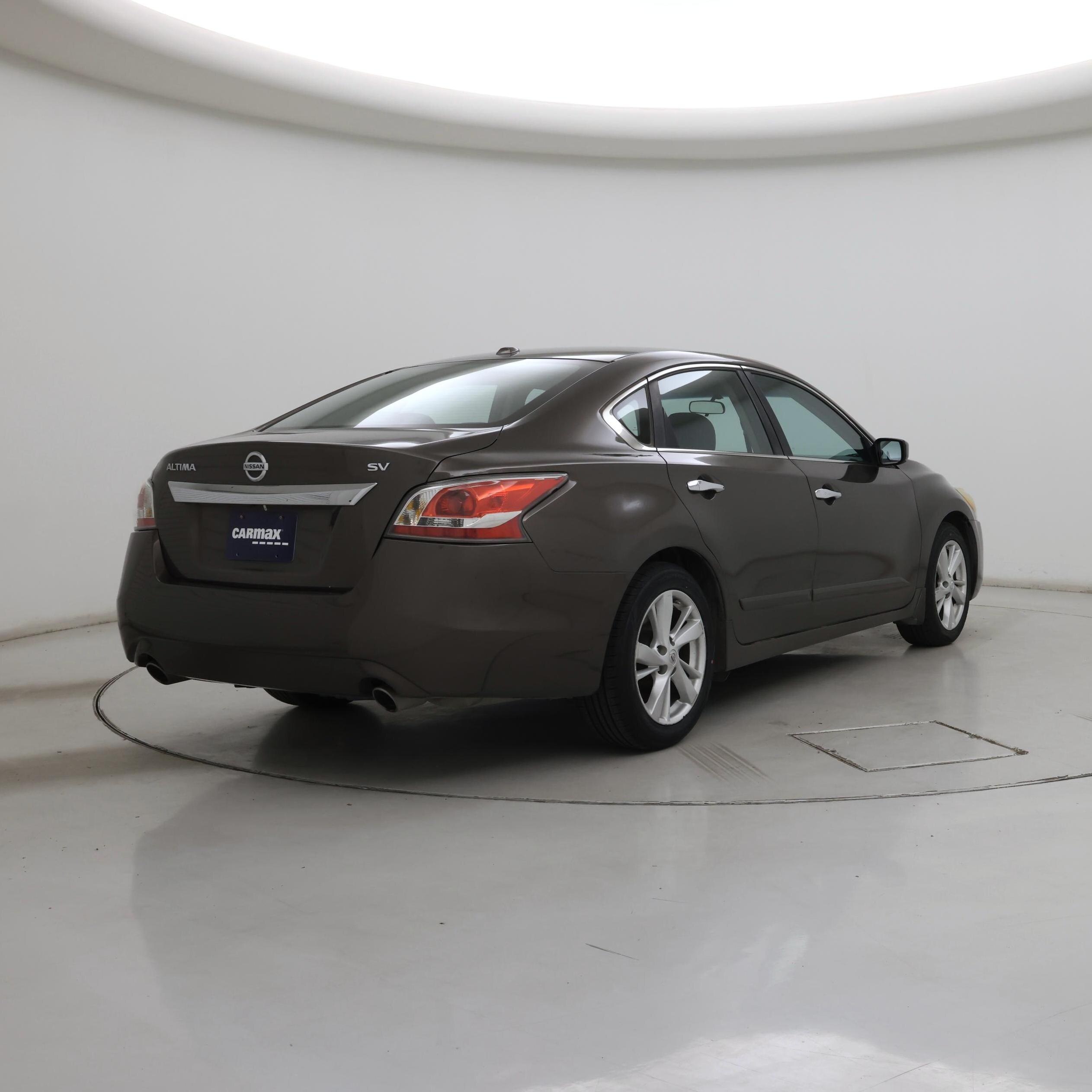 Thumbnail: 2015 Nissan Altima - 8