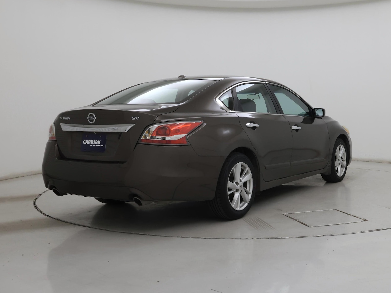 2015 Nissan Altima SV - Photo 9