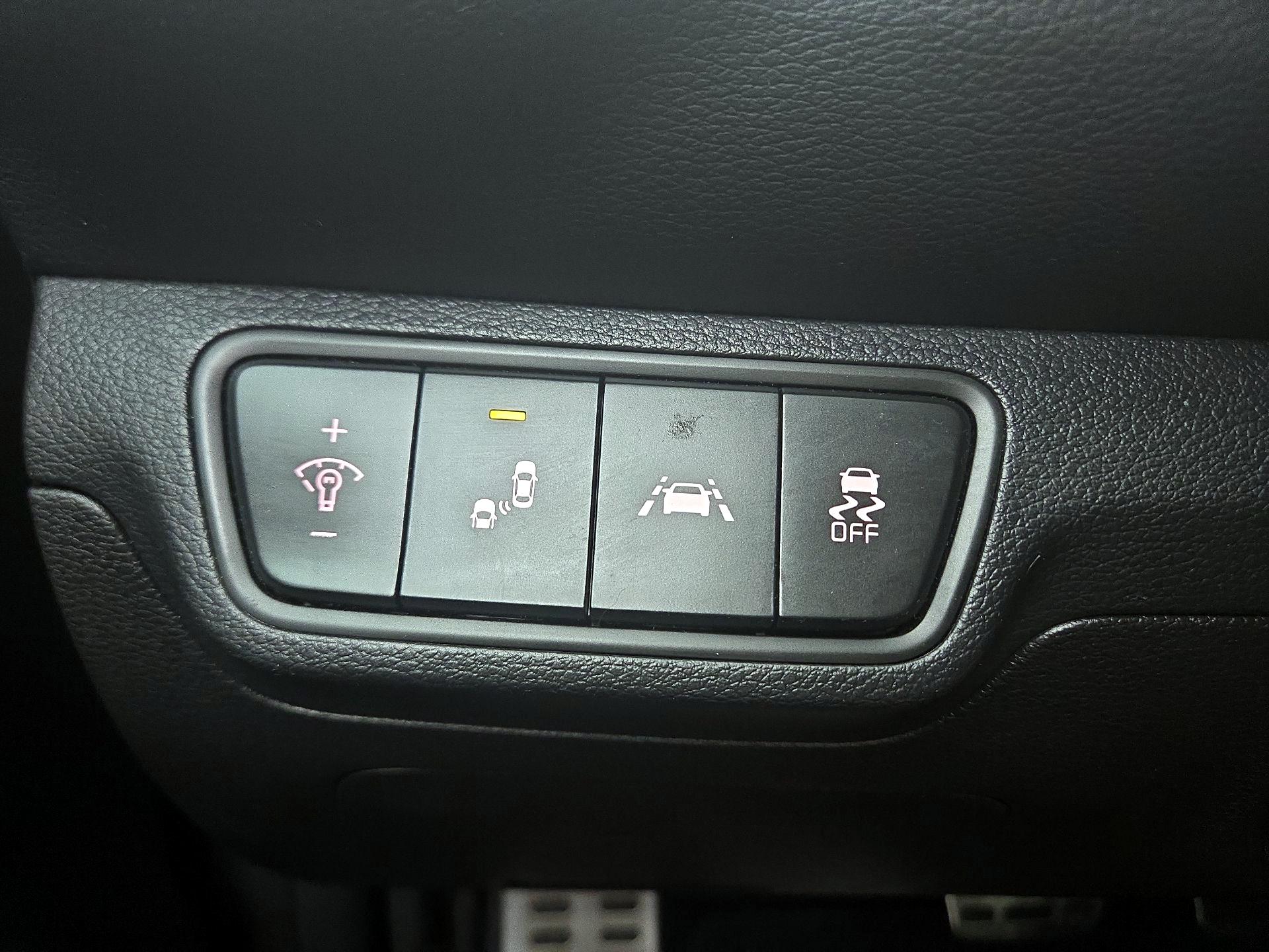 Thumbnail: 2021 Kia Forte - 13