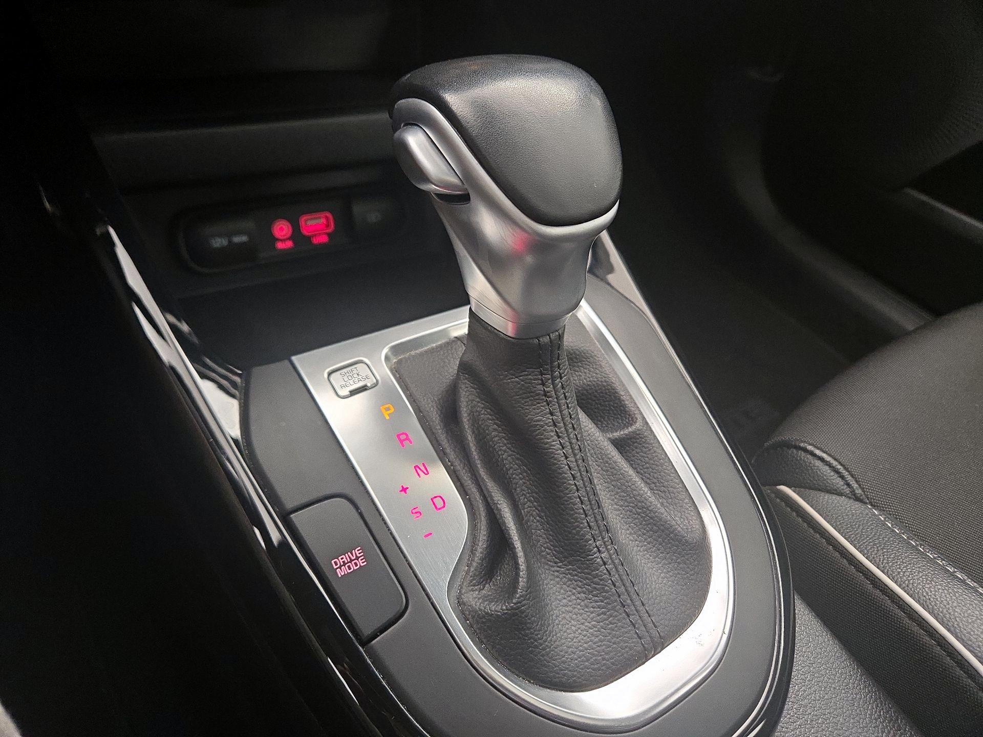 Thumbnail: 2021 Kia Forte - 17