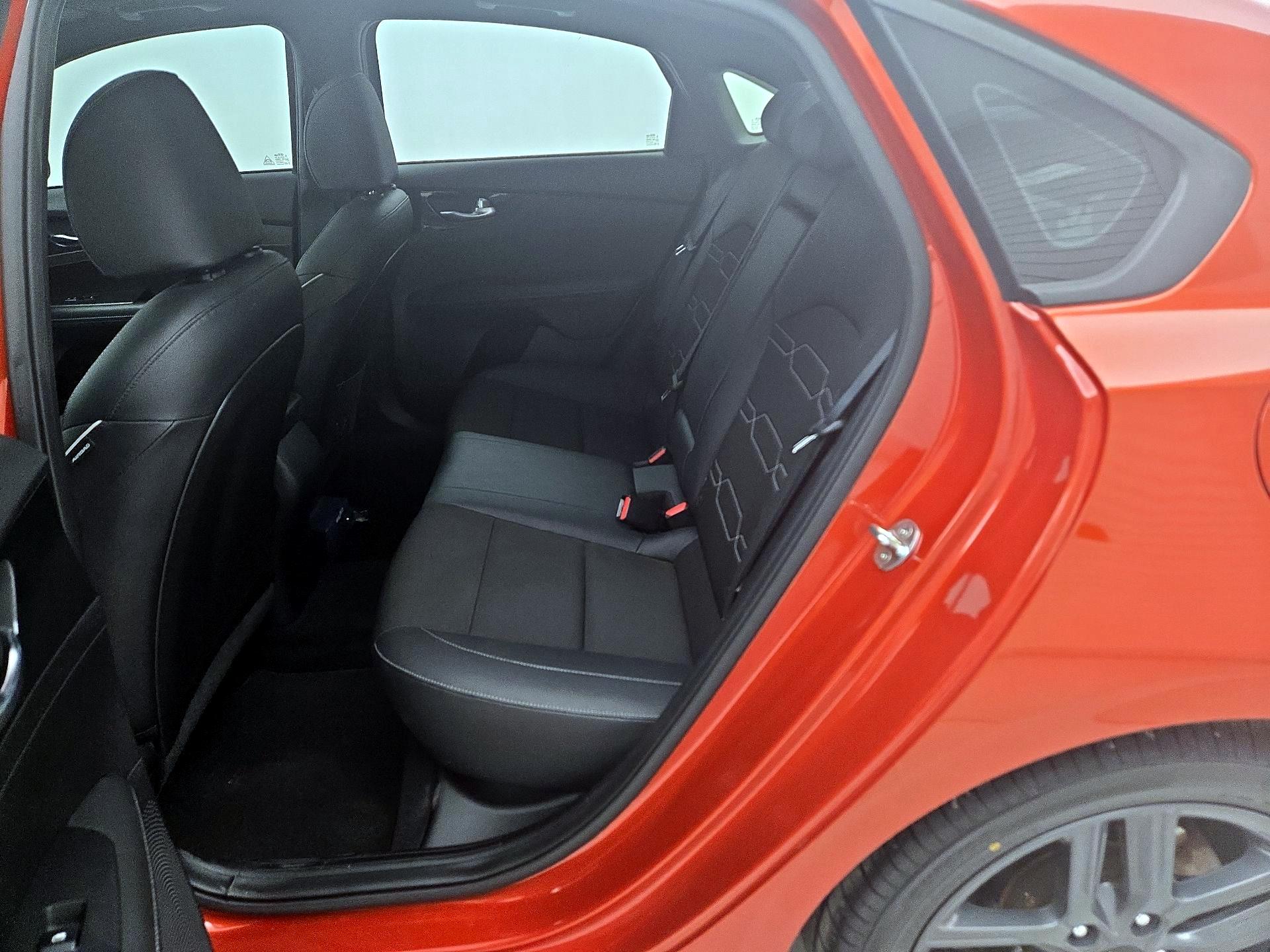 Thumbnail: 2021 Kia Forte - 20