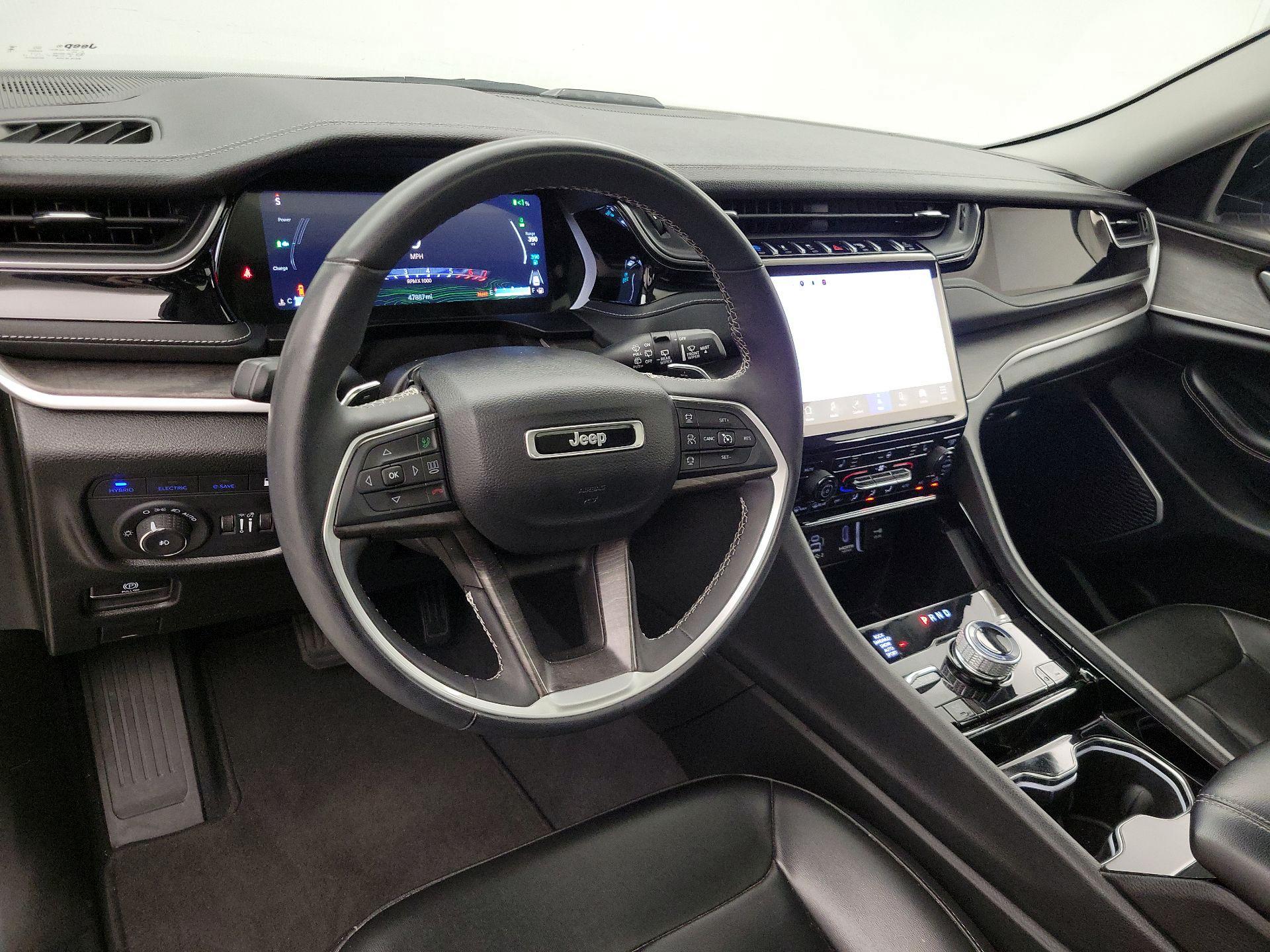Thumbnail: 2023 Jeep Grand Cherokee - 9