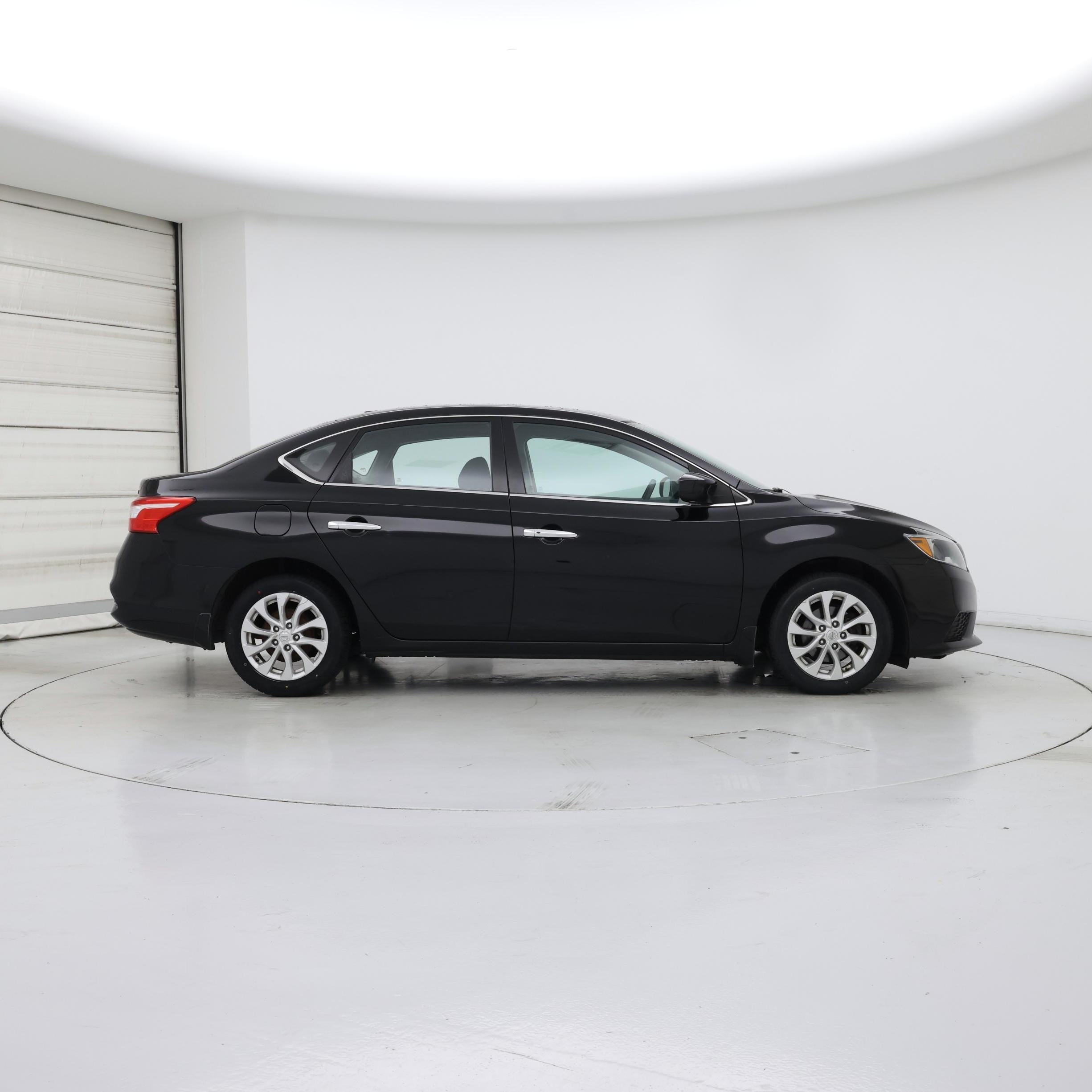 Thumbnail: 2018 Nissan Sentra - 7