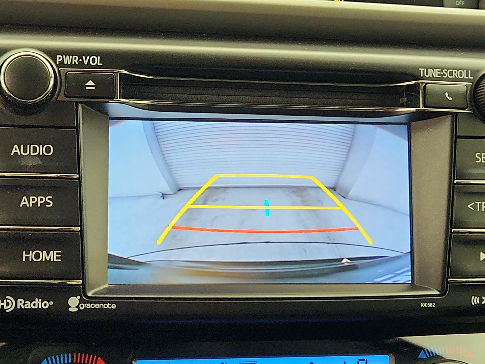 Thumbnail: 2017 Toyota RAV4 - 14