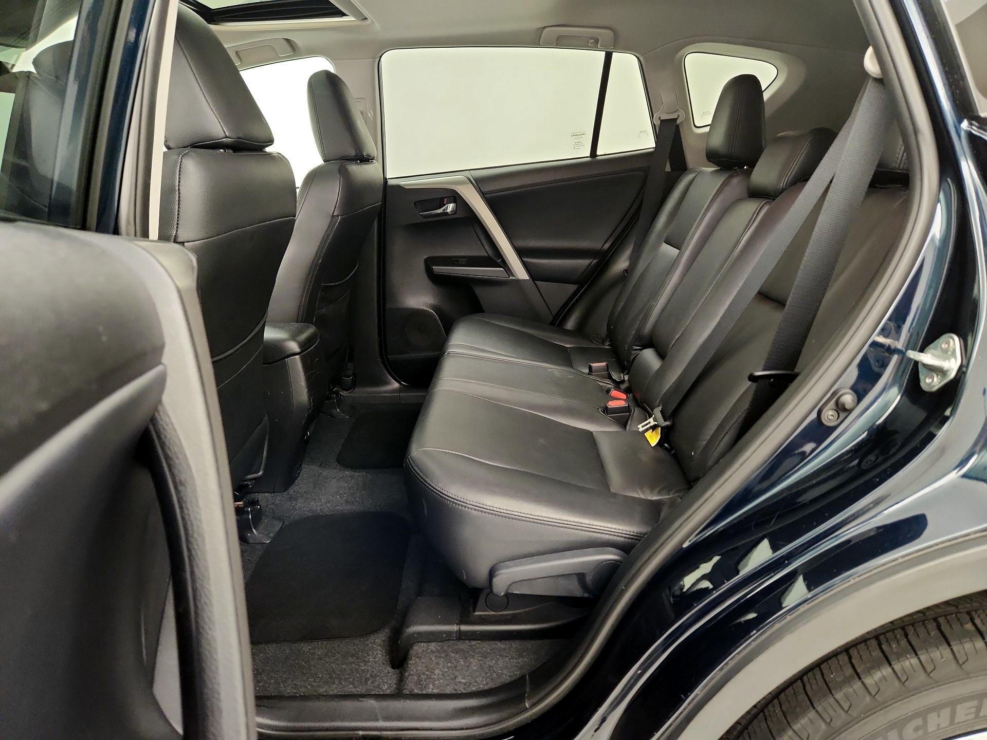 Thumbnail: 2017 Toyota RAV4 - 20