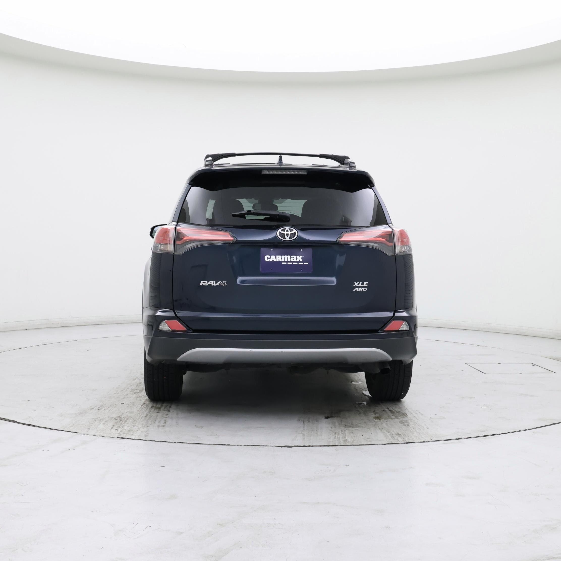 Thumbnail: 2017 Toyota RAV4 - 6