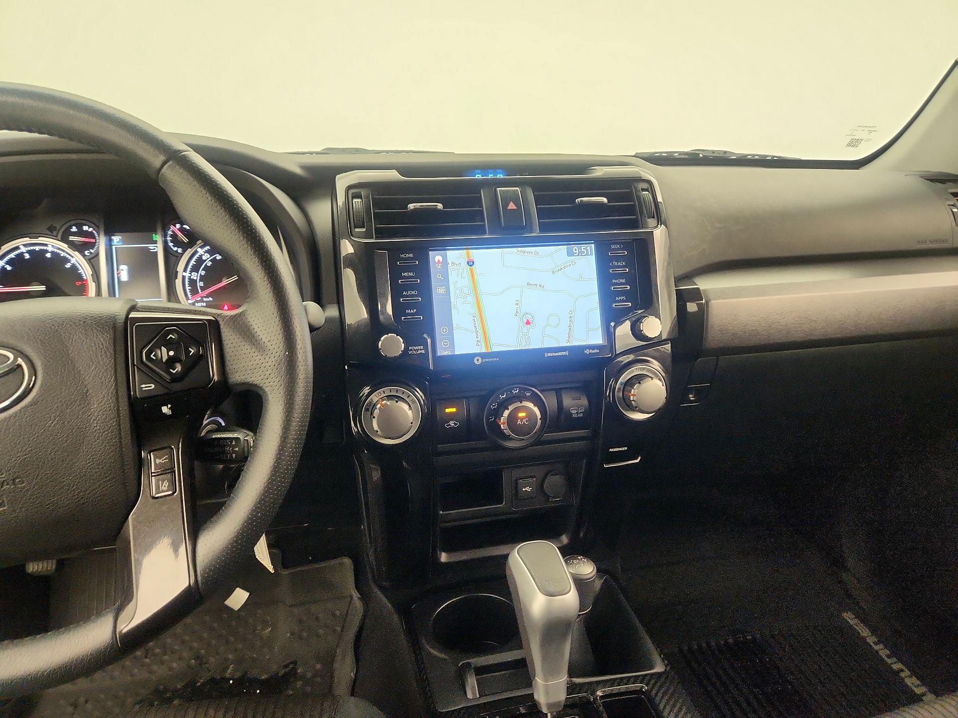 Thumbnail: 2020 Toyota 4Runner - 9