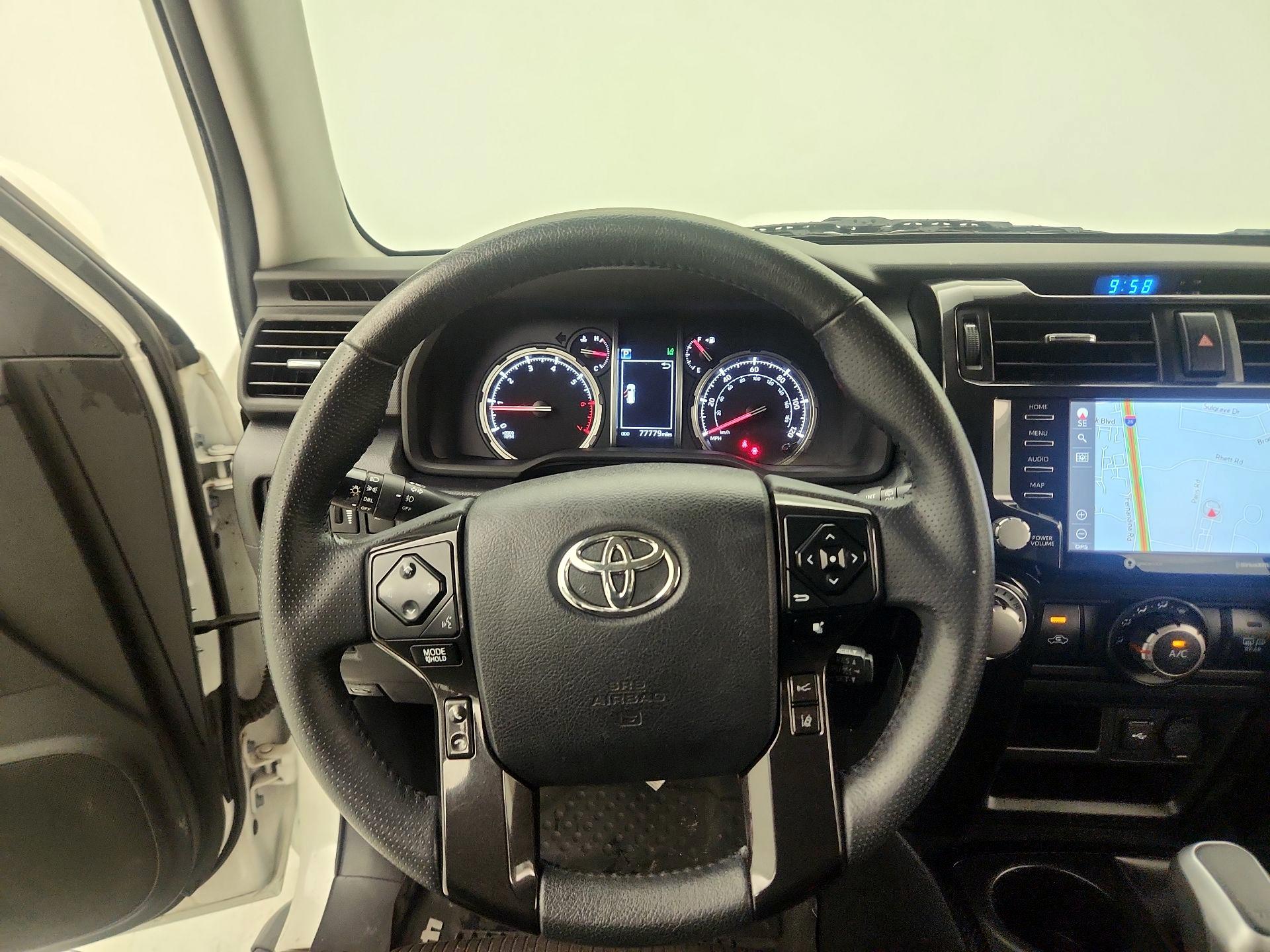 Thumbnail: 2020 Toyota 4Runner - 10