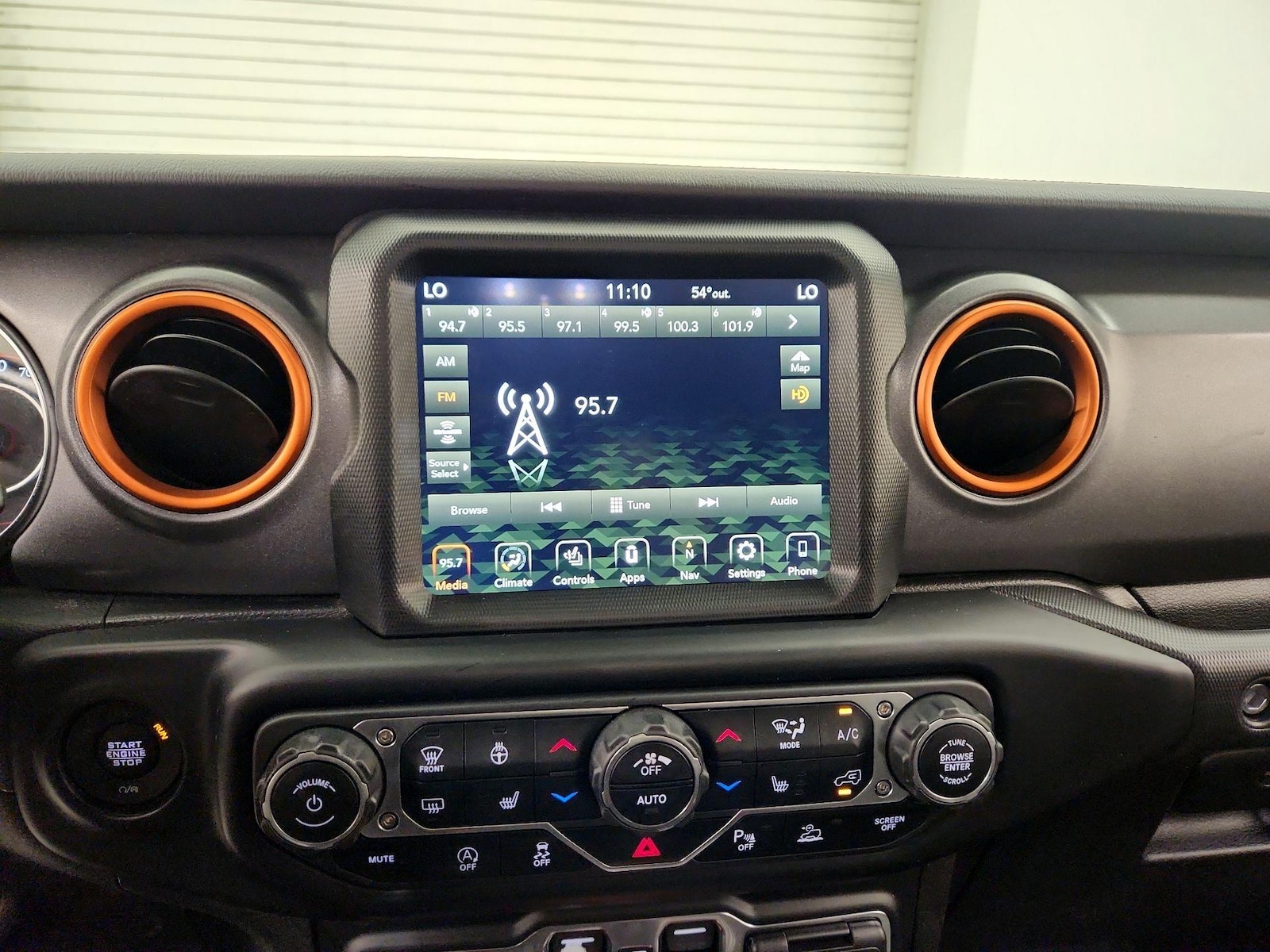 2021 Jeep Gladiator Mojave - Photo 17