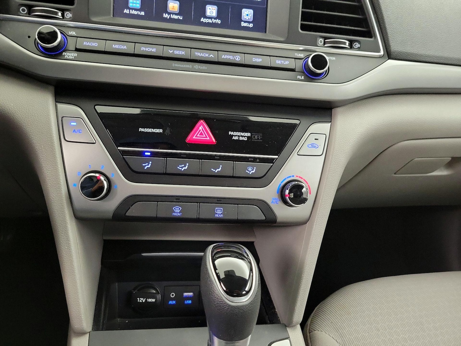 2018 Hyundai Elantra SEL - Photo 17