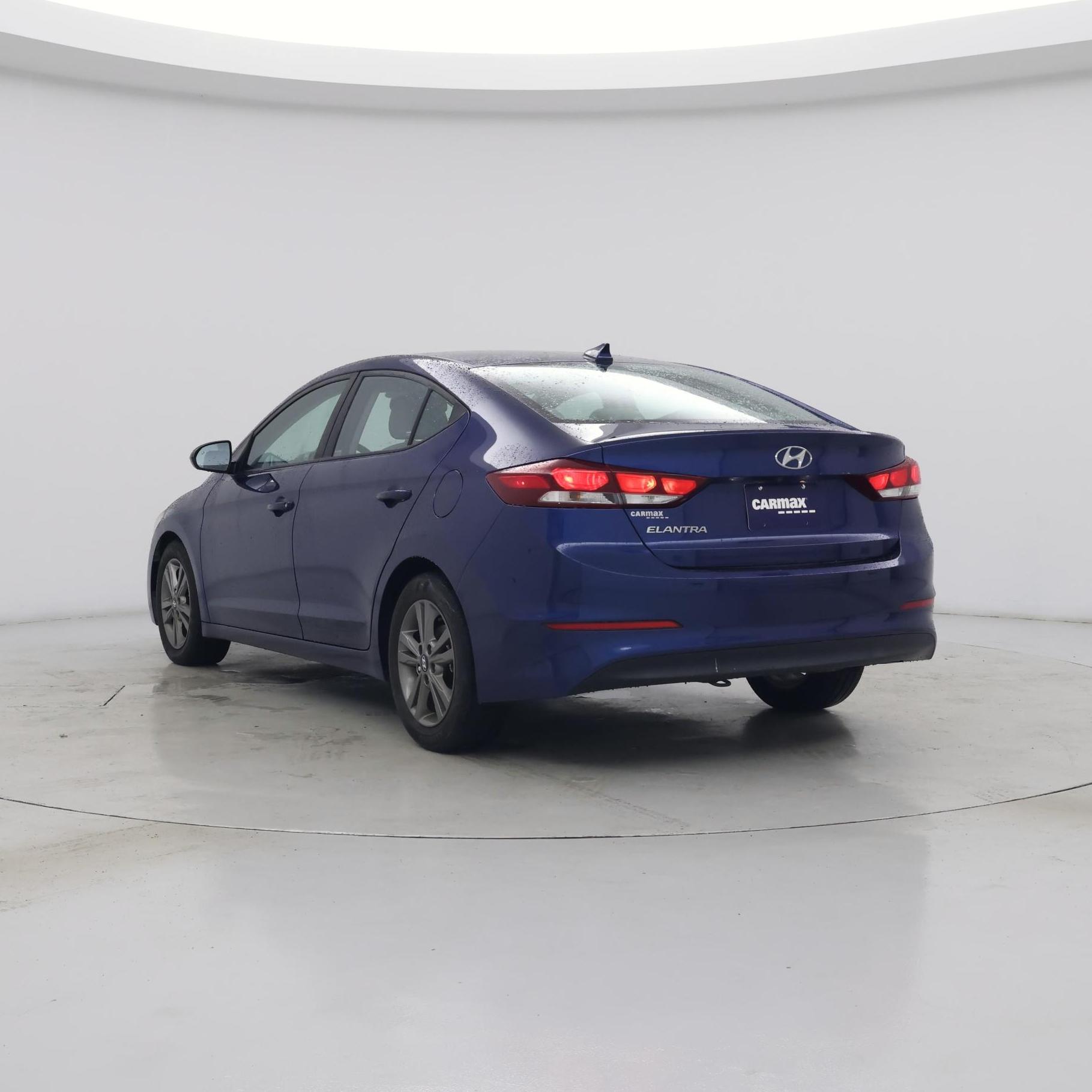 Thumbnail: 2018 Hyundai Elantra - 2