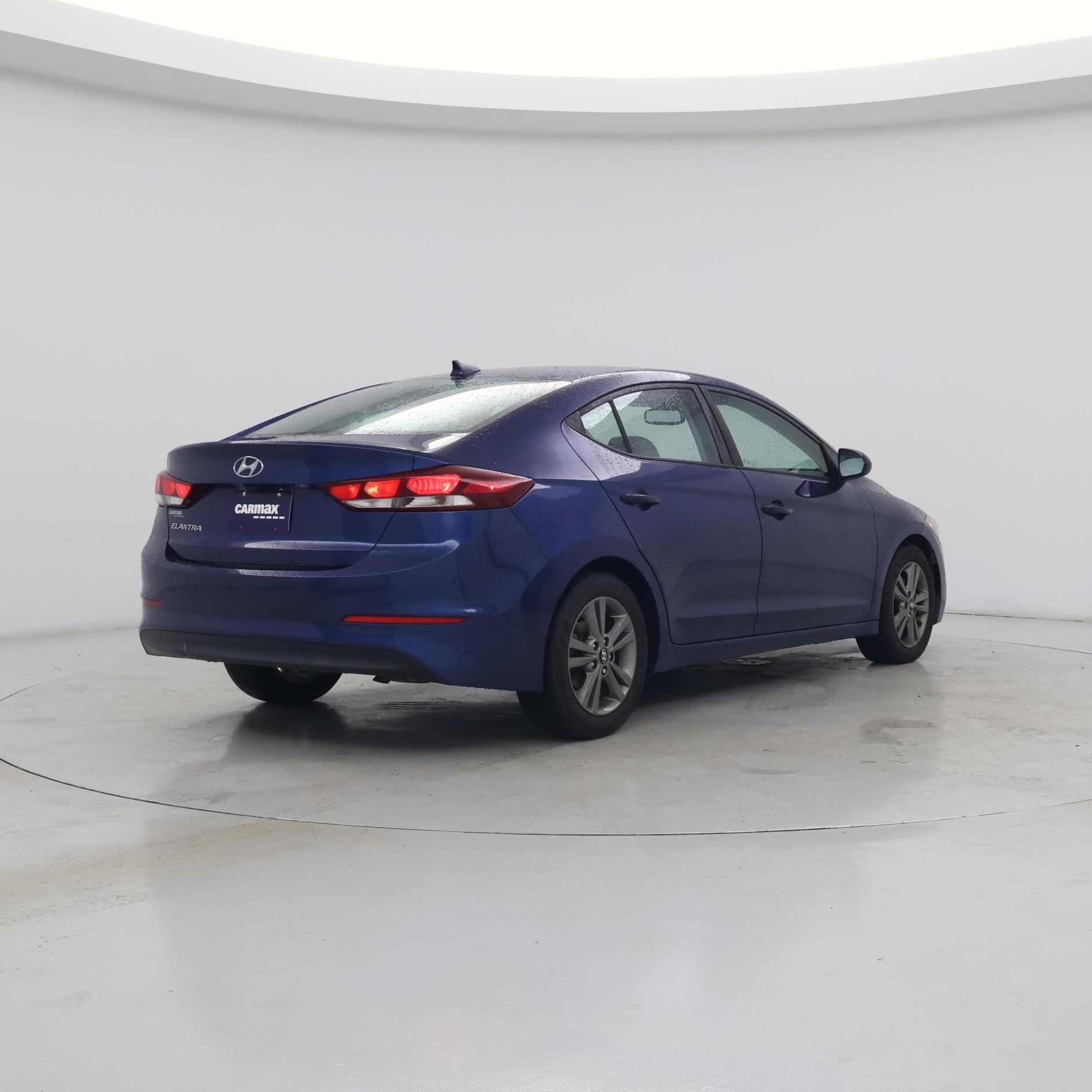 Thumbnail: 2018 Hyundai Elantra - 8